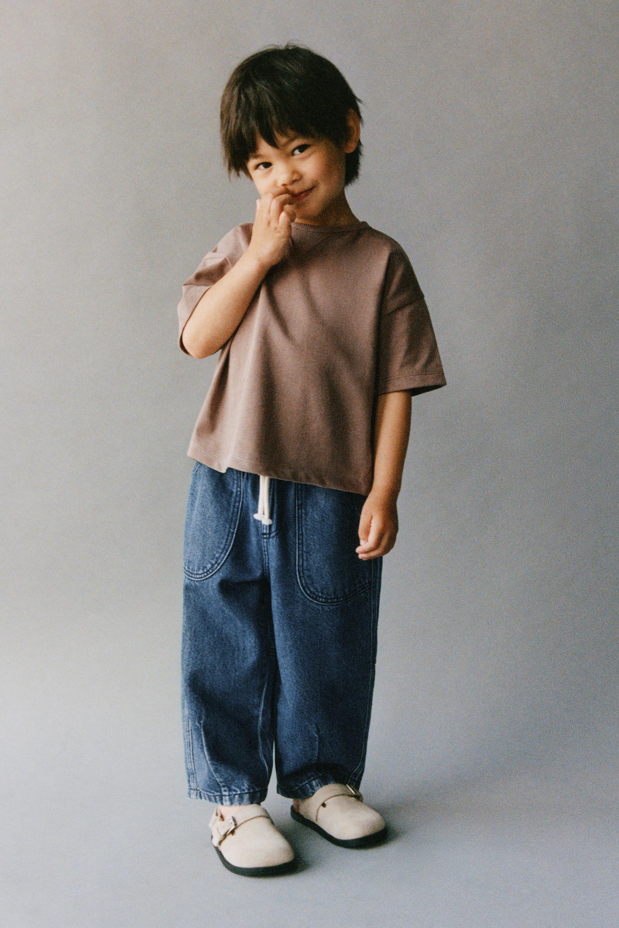 PLAIN T-SHIRT AND BERMUDA JOGGING SET