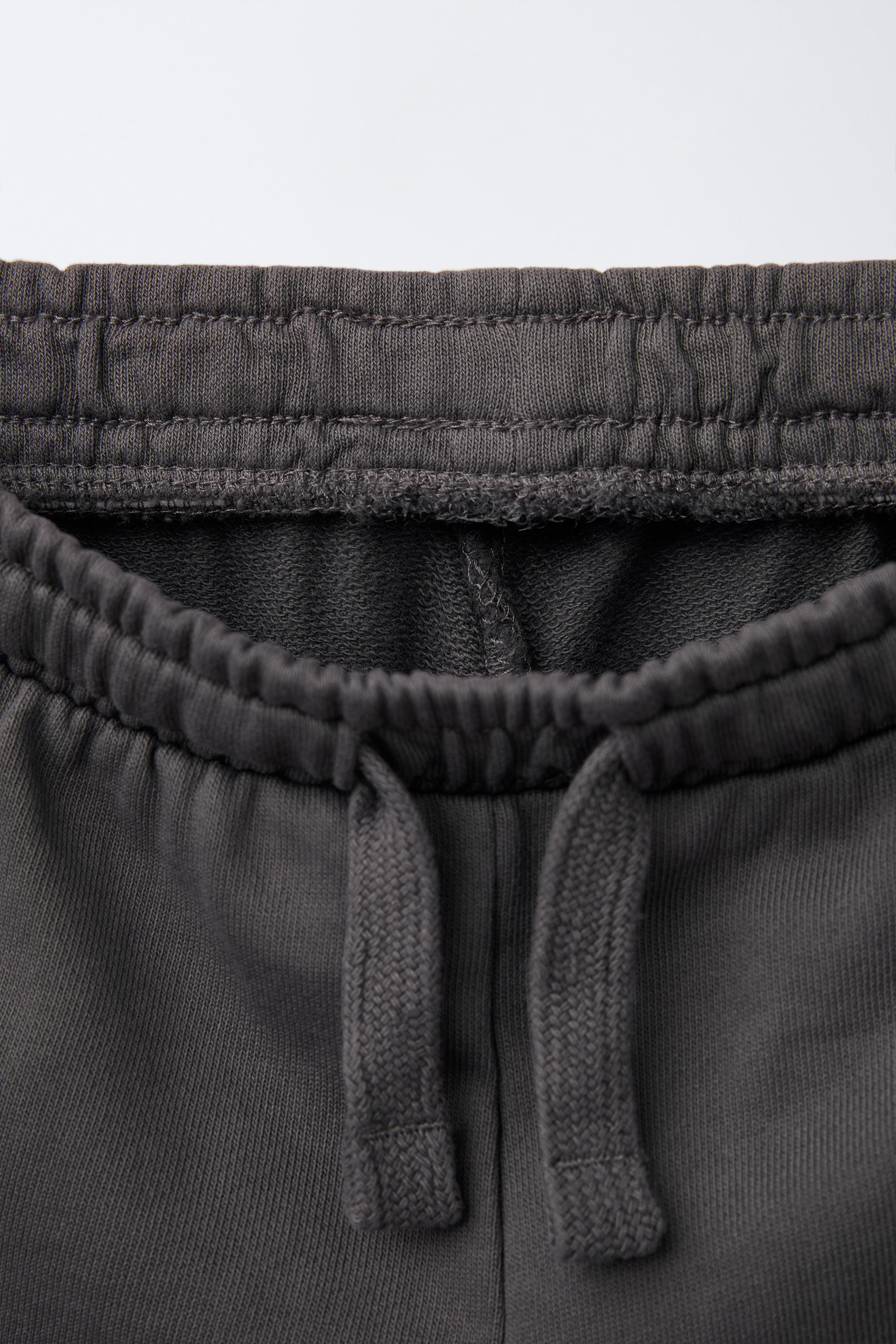 TEXT JOGGING SHORTS