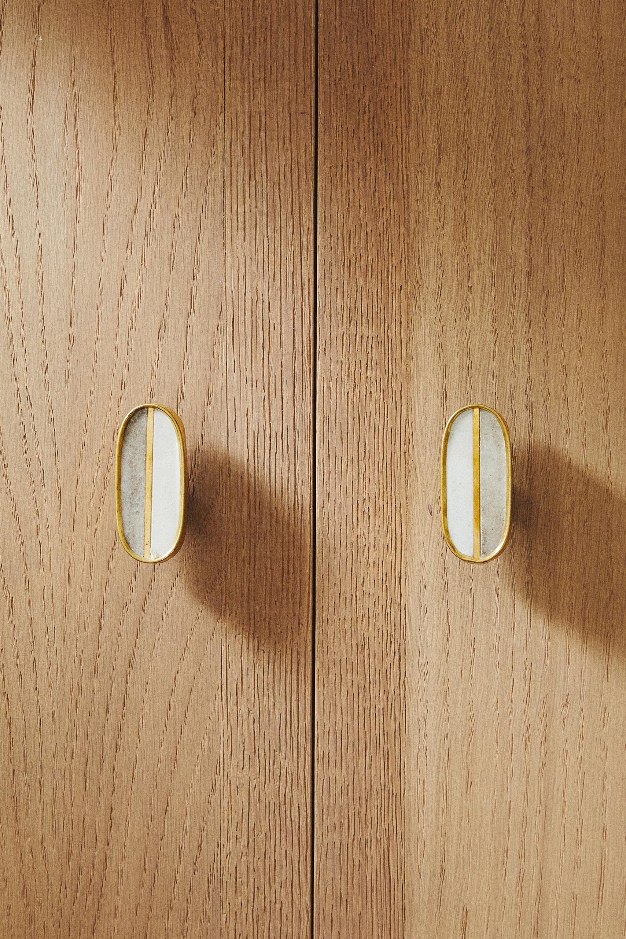 SET OF CONTRAST MARBLE KNOBS (SET OF 2)