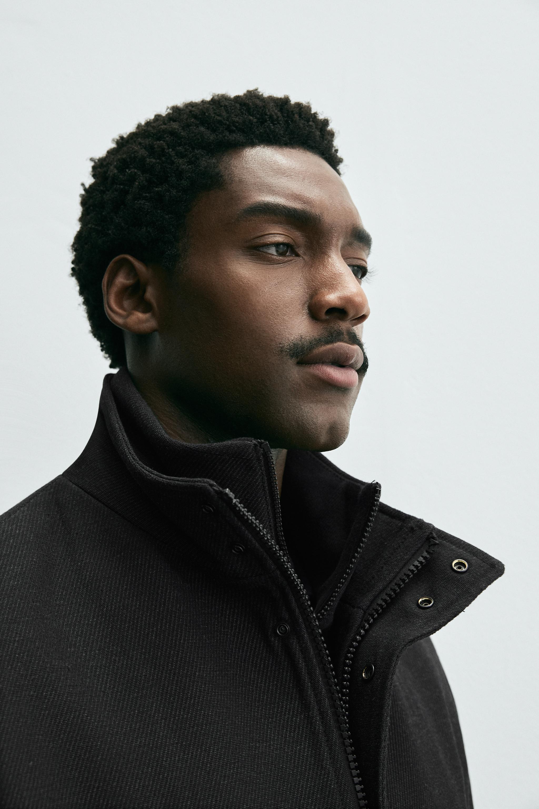 REMOVABLE COLLAR COAT