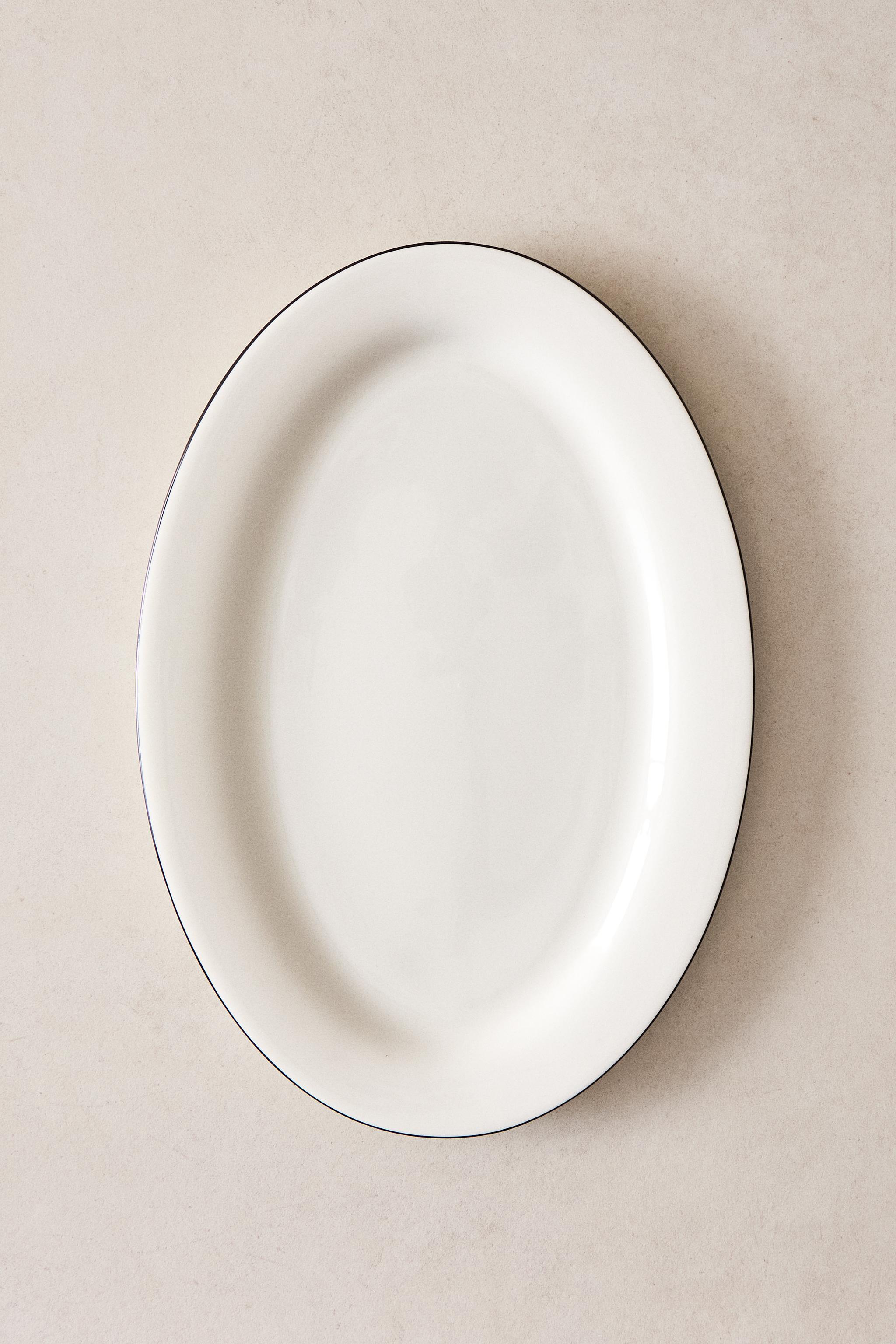 BONE CHINA SERVING DISH WITH BLACK RIM