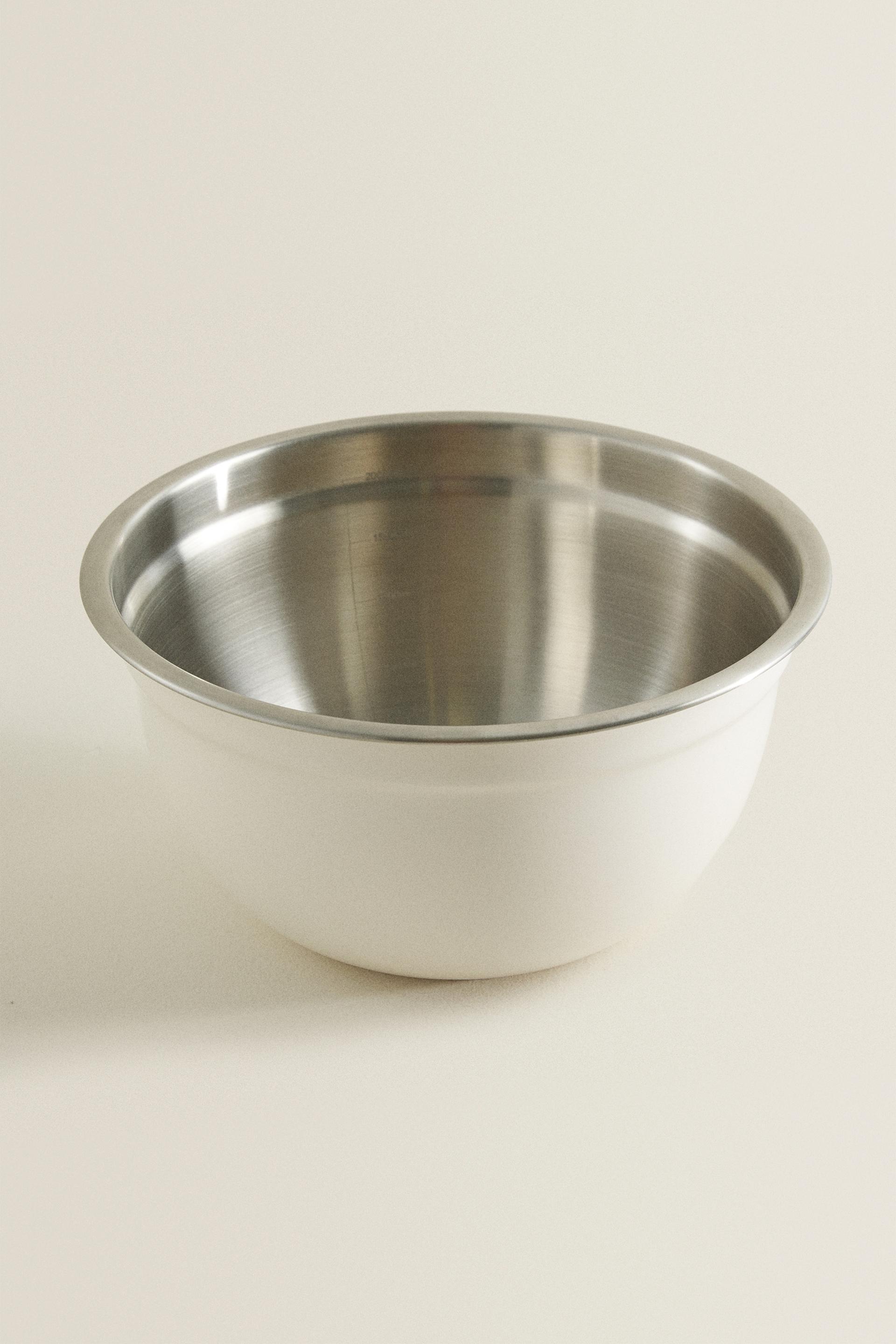 STACKABLE KITCHEN MIXING BOWL