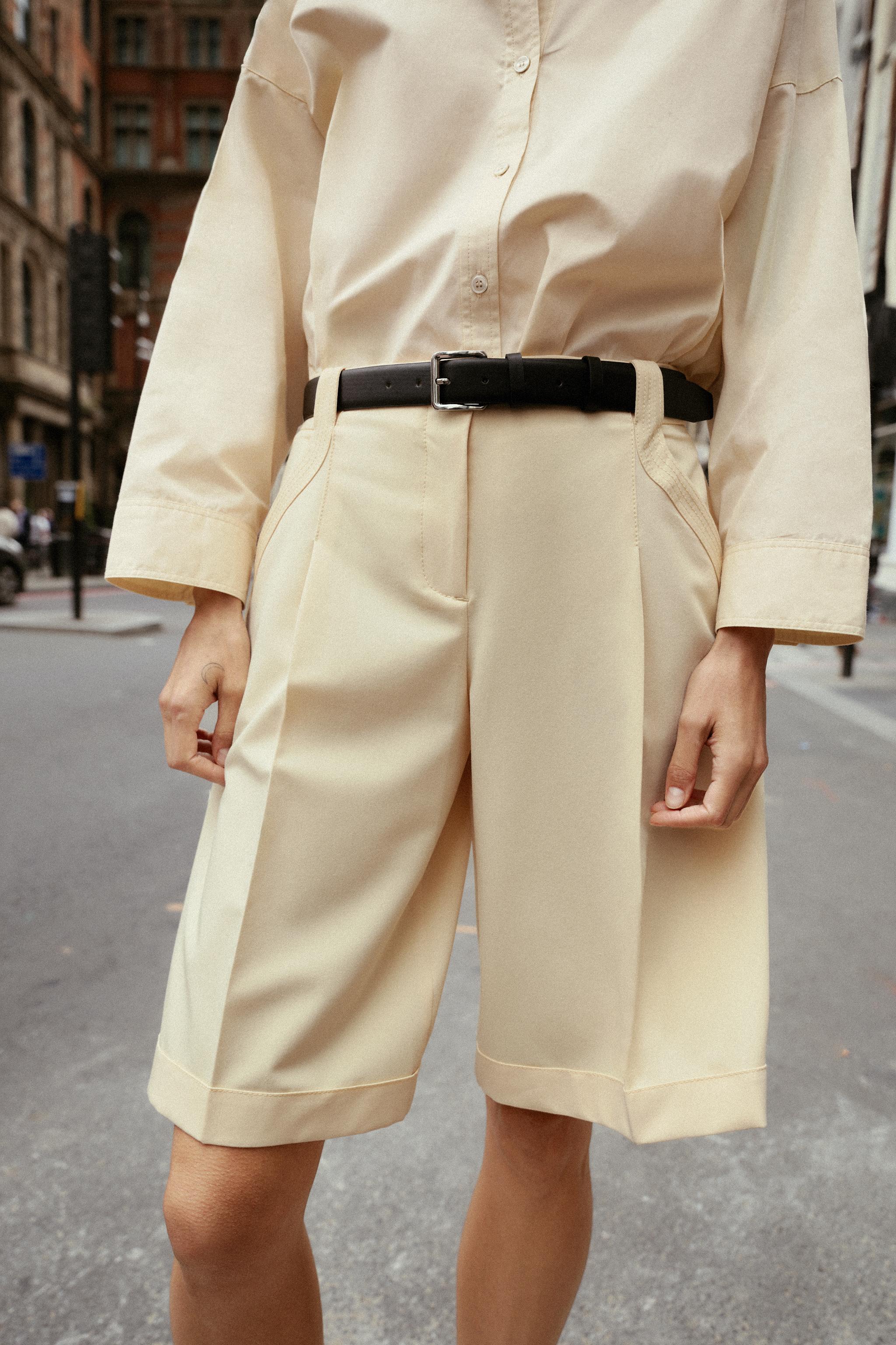 BELTED PLEATED SHORTS