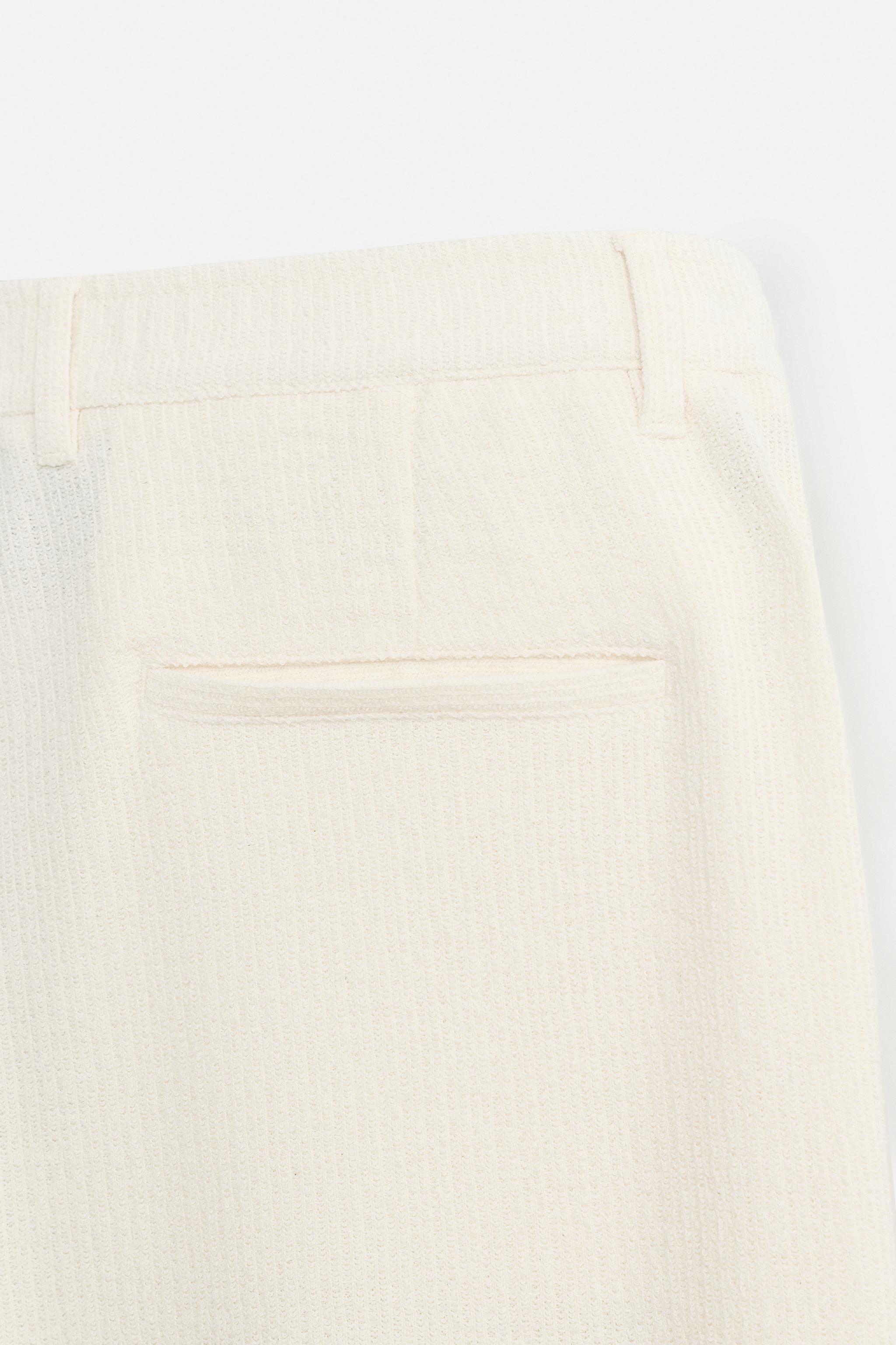TEXTURED CHINO PANTS