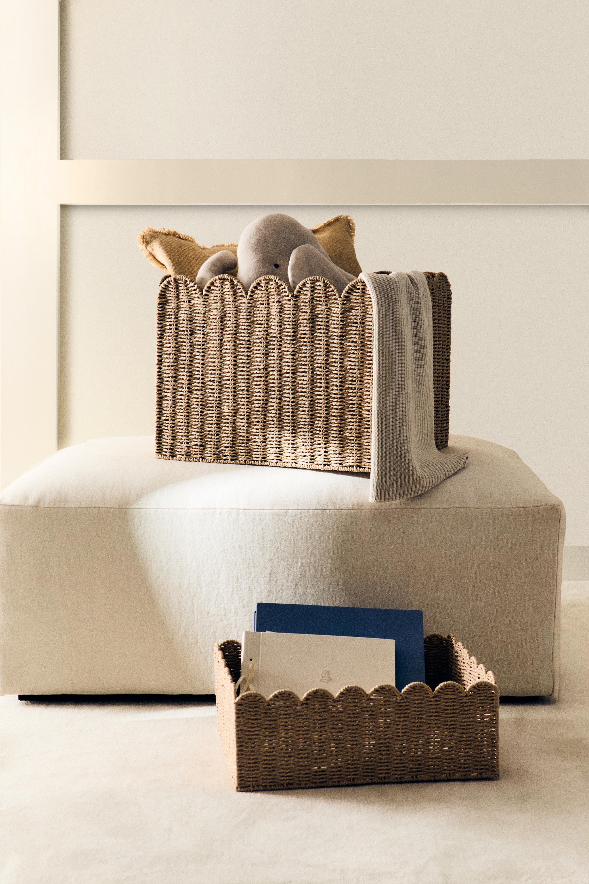 CHILDREN'S LARGE SCALLOPED BASKET