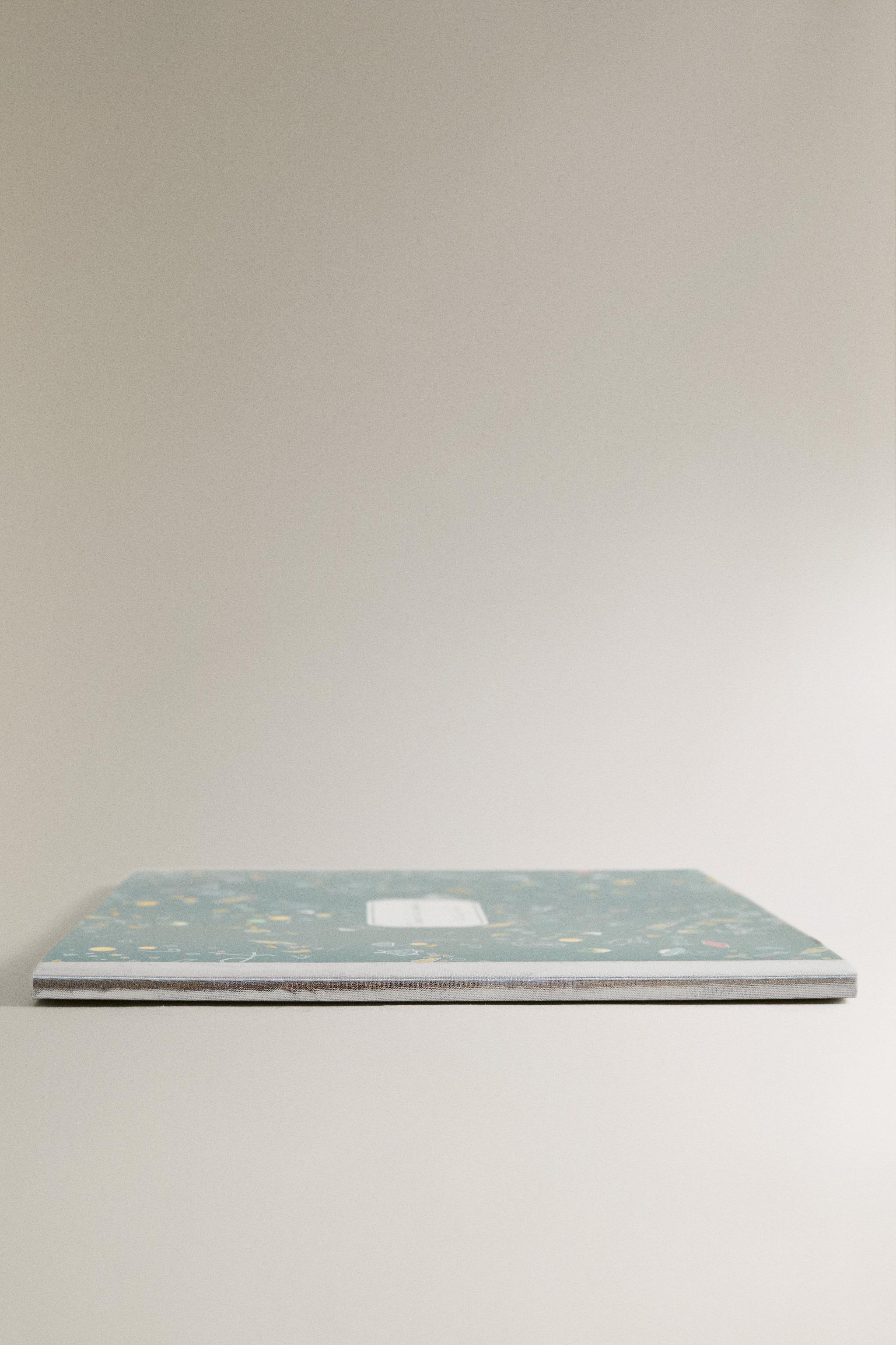 CHILDREN'S SPACE ACTIVITY BOOK