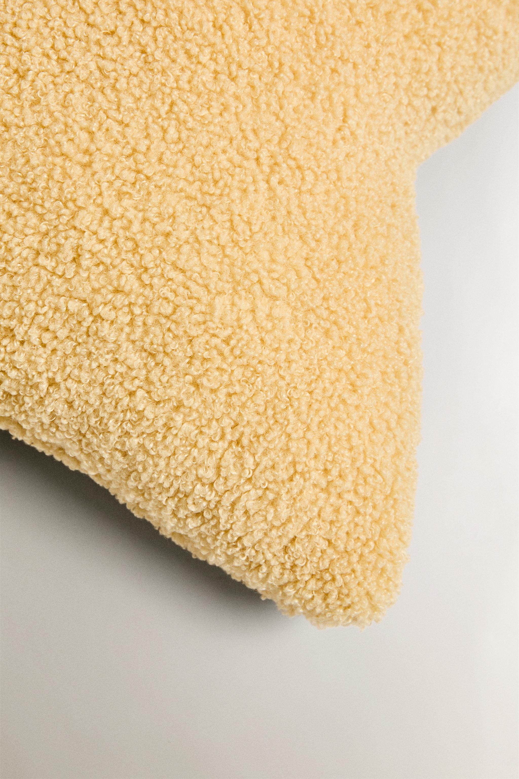 CHILDREN’S LARGE FAUX SHEARLING STAR THROW PILLOW