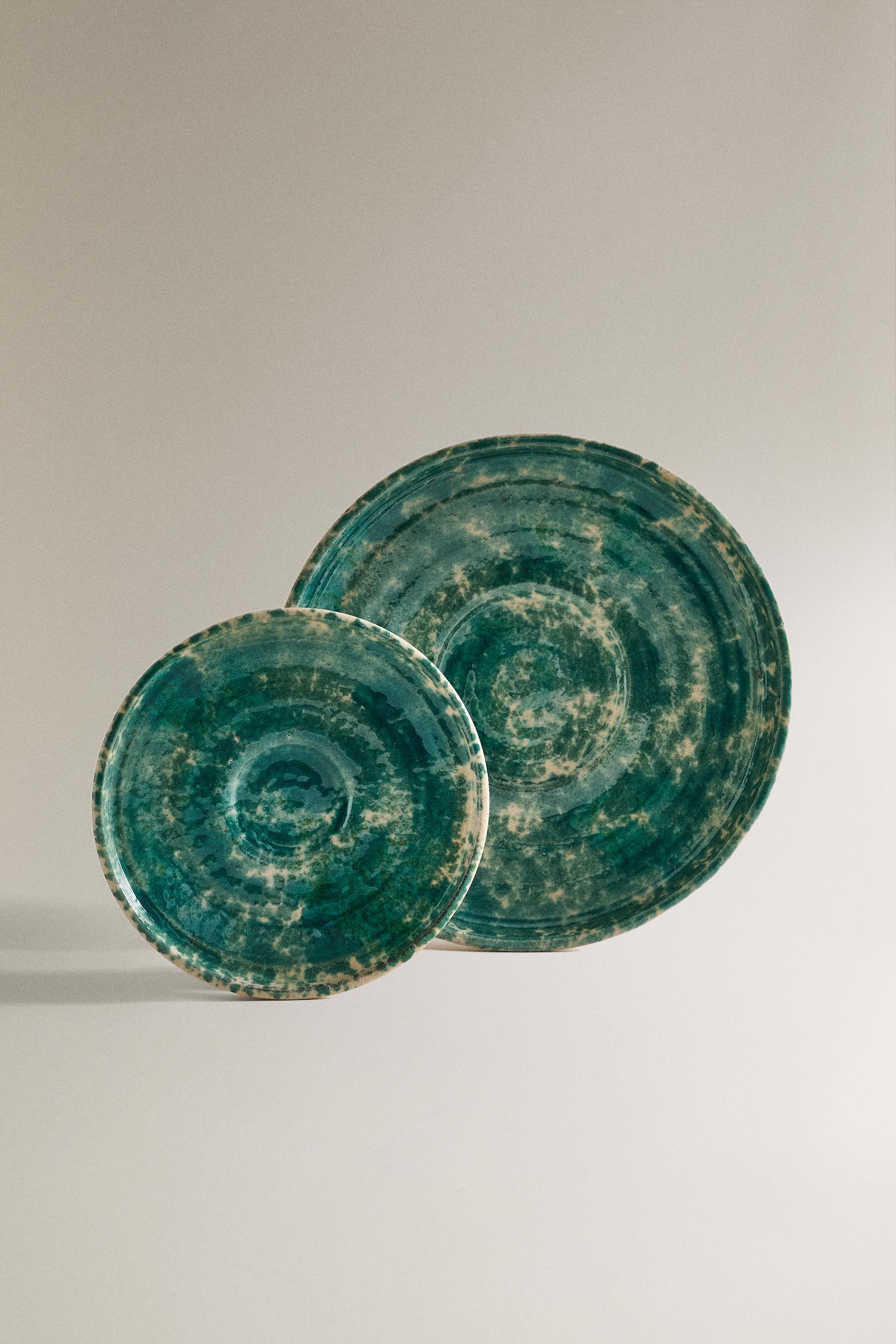 DECORATIVE TERRACOTTA TRAY