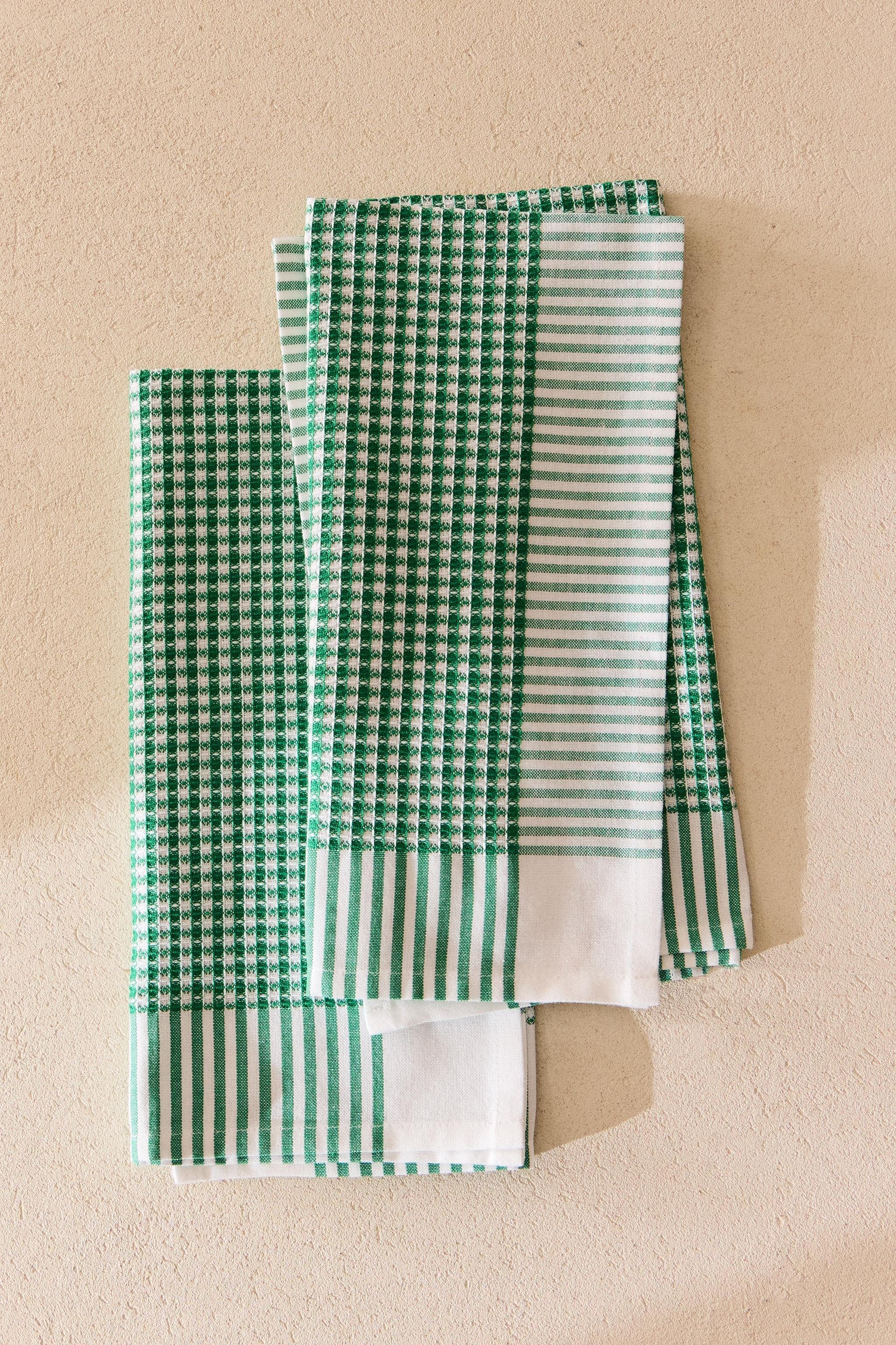 SET OF WAFFLE-KNIT COTTON KITCHEN TOWELS (SET OF 2)