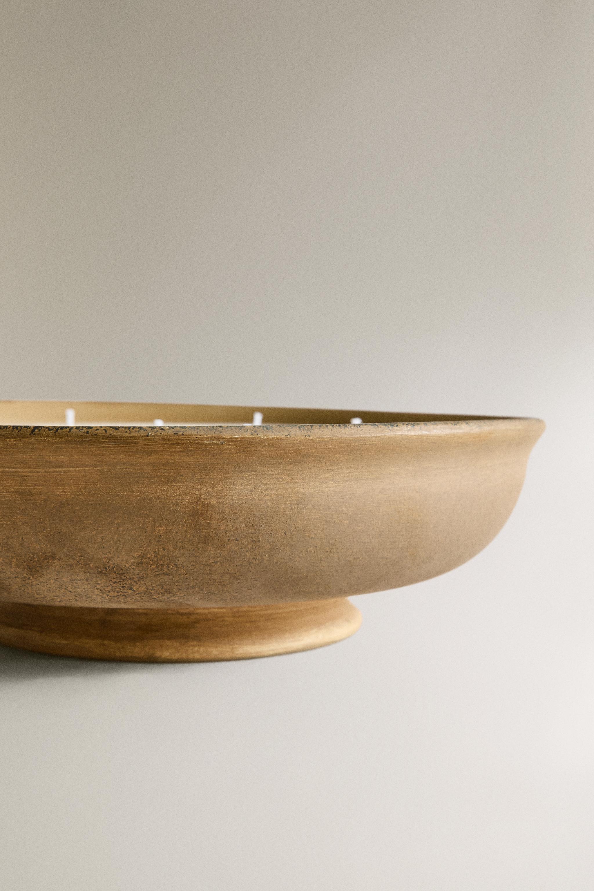 (1200 G) INCENSE LEATHER SCENTED CANDLE