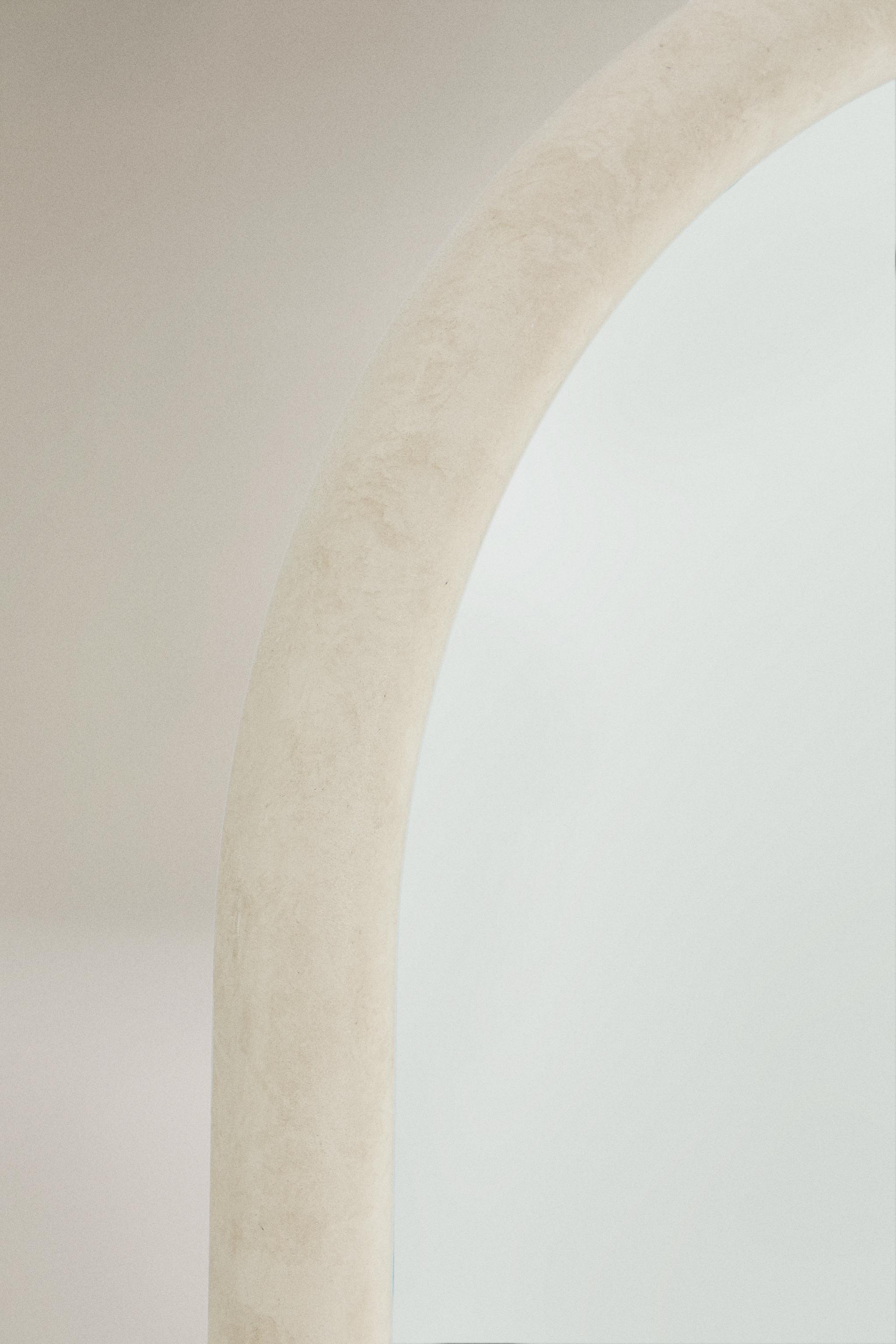 FULL LENGTH MIRROR WITH A WOODEN BOW