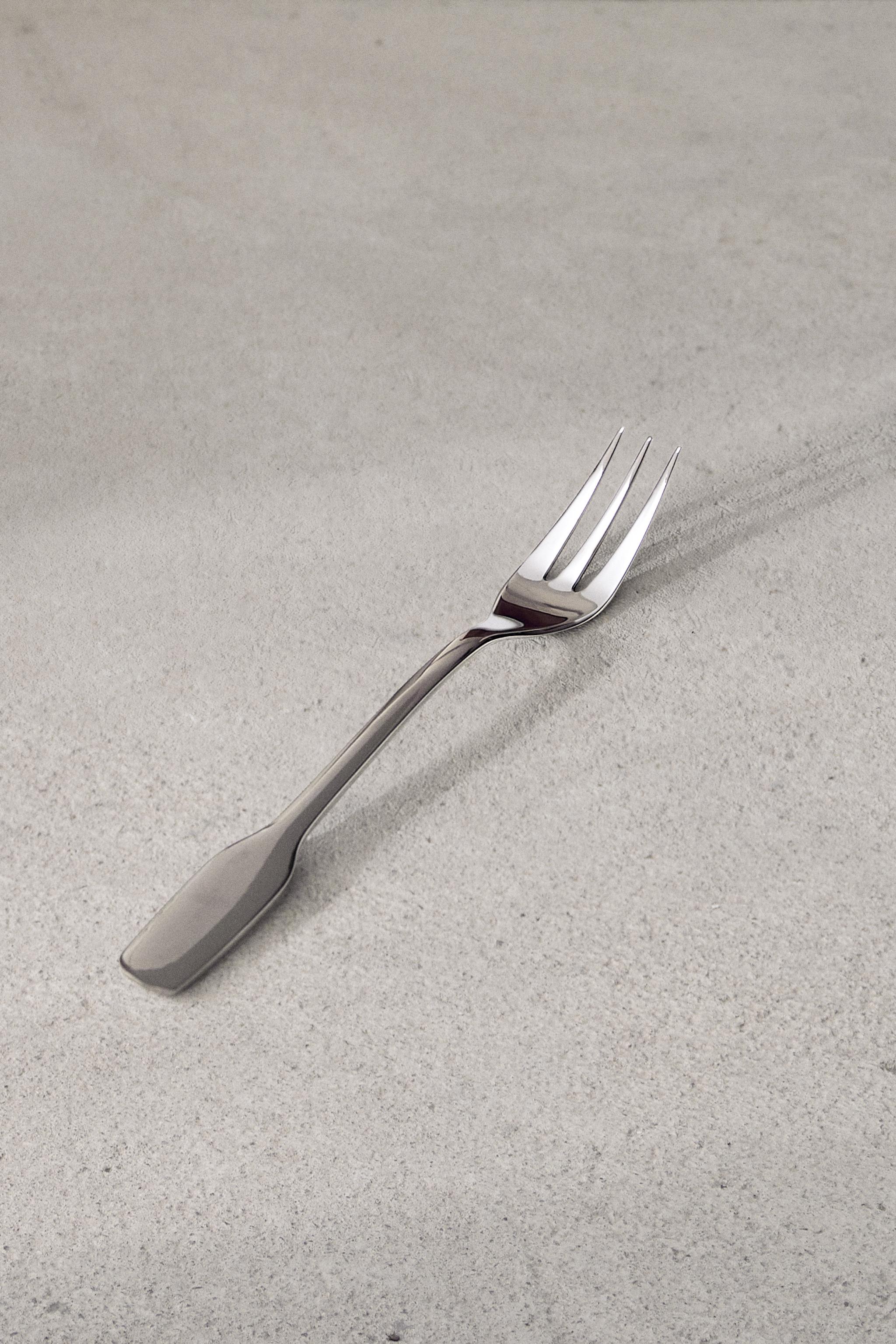 SET OF 2 - FISH FORK