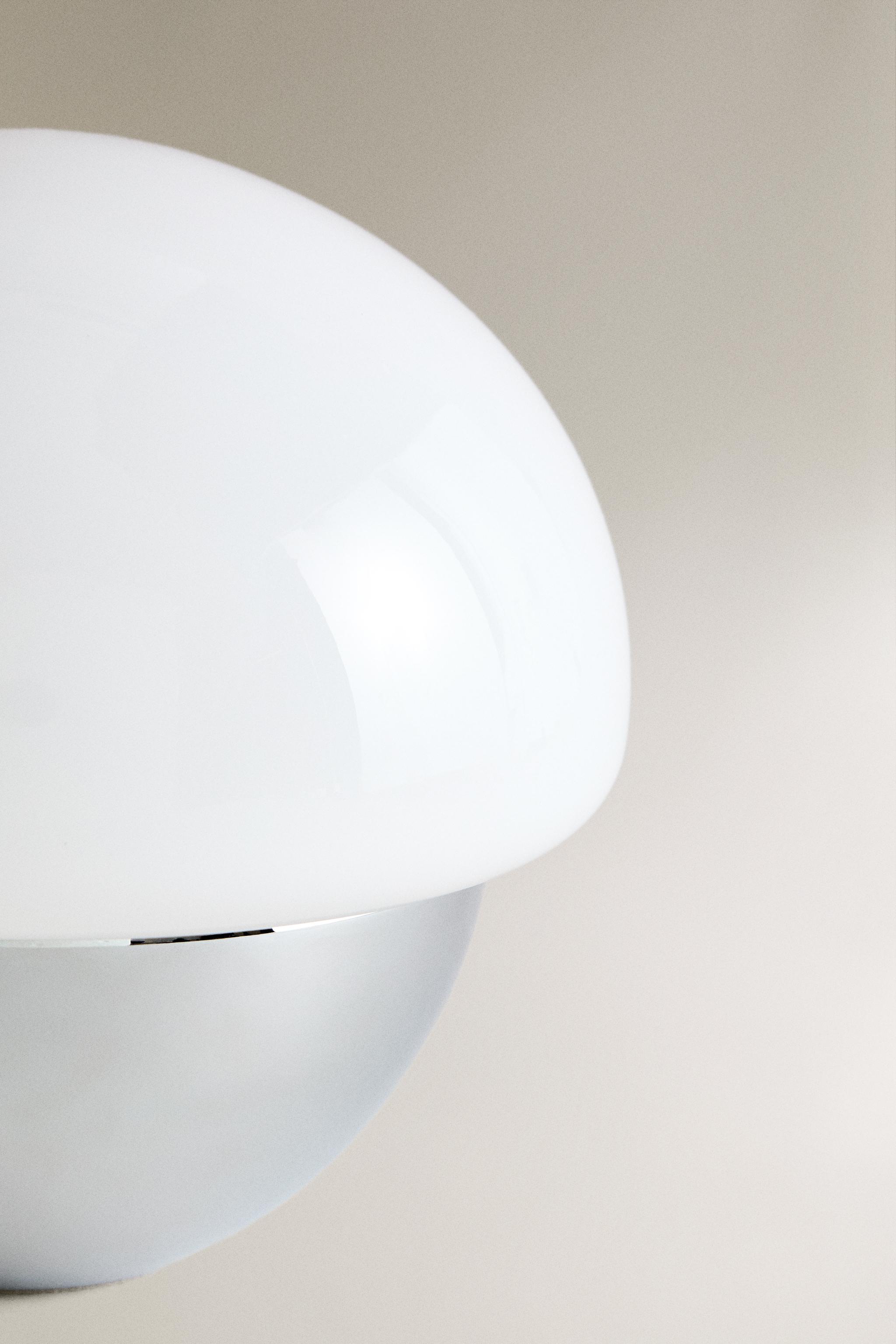 OVAL TABLE LAMP