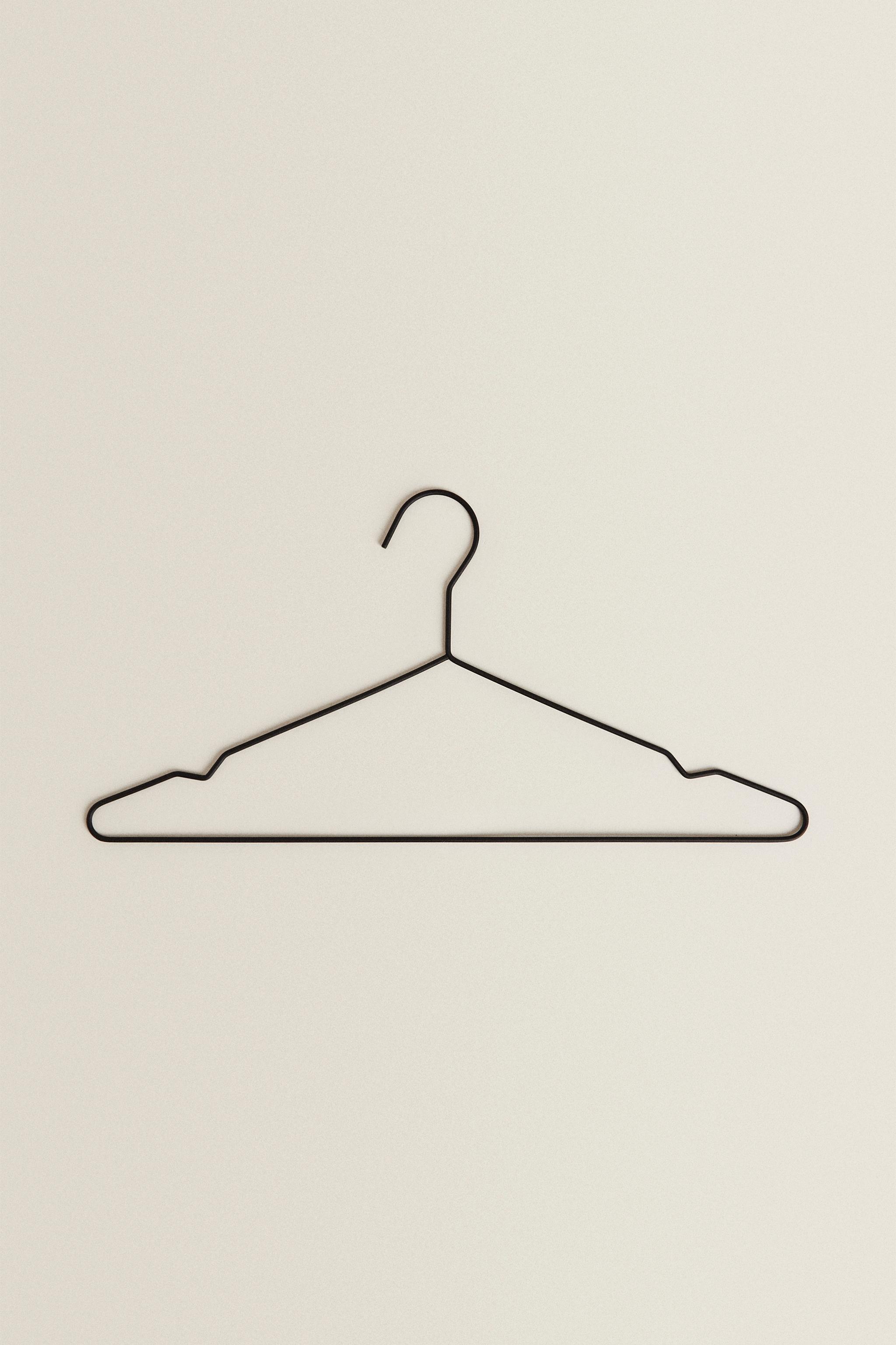 RUBBERIZED HANGERS (PACK OF 6)