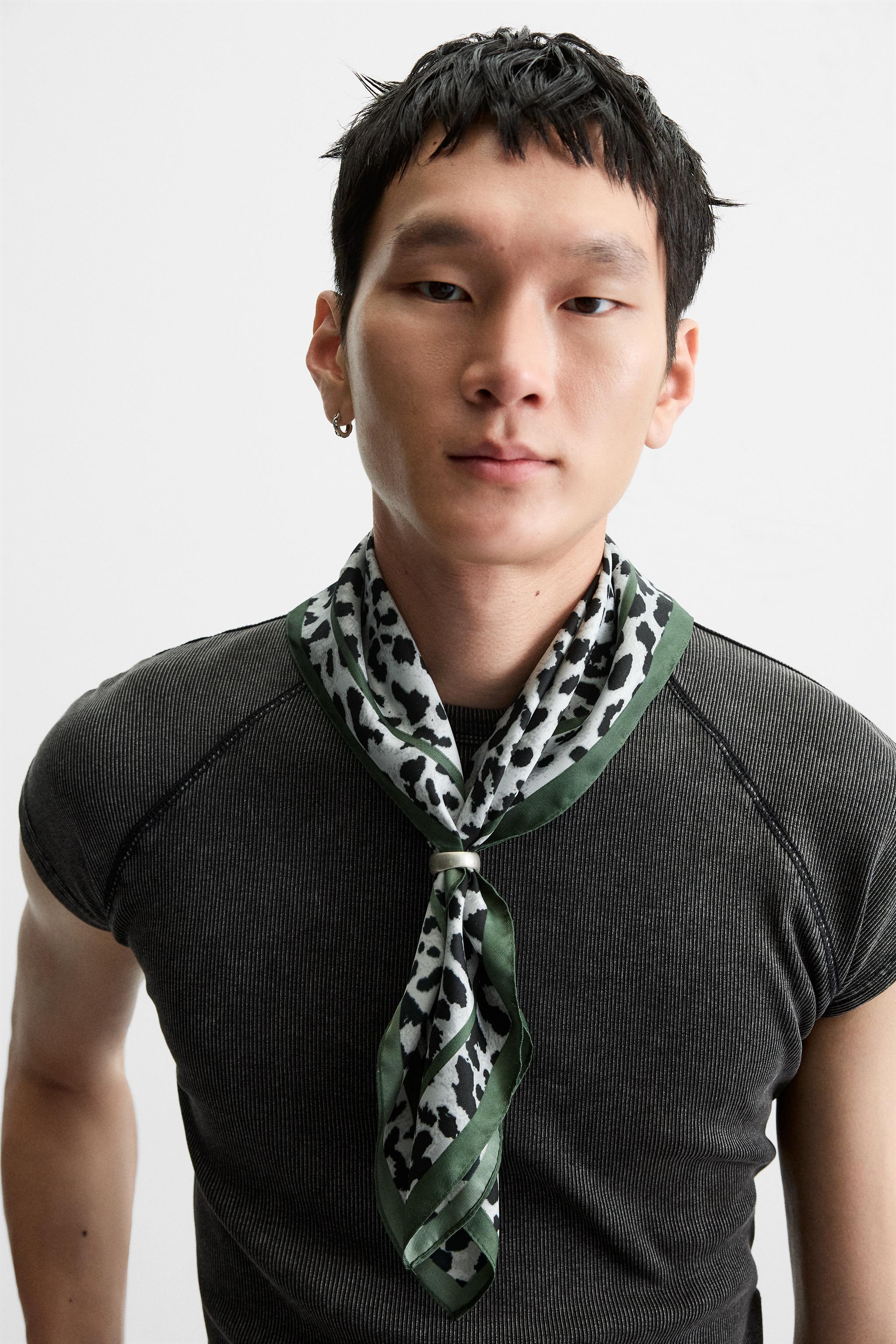 ANIMAL PRINT BANDANA