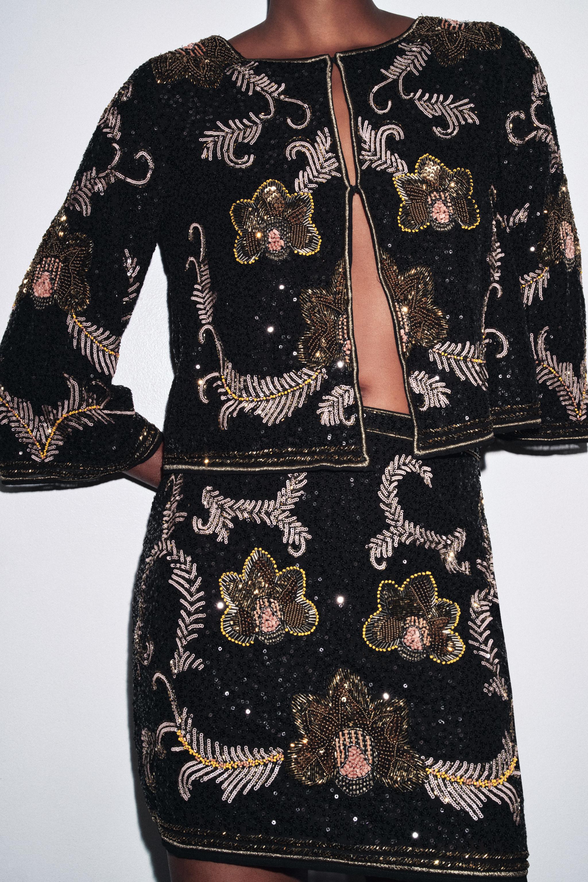 EMBROIDERED CAPE JACKET