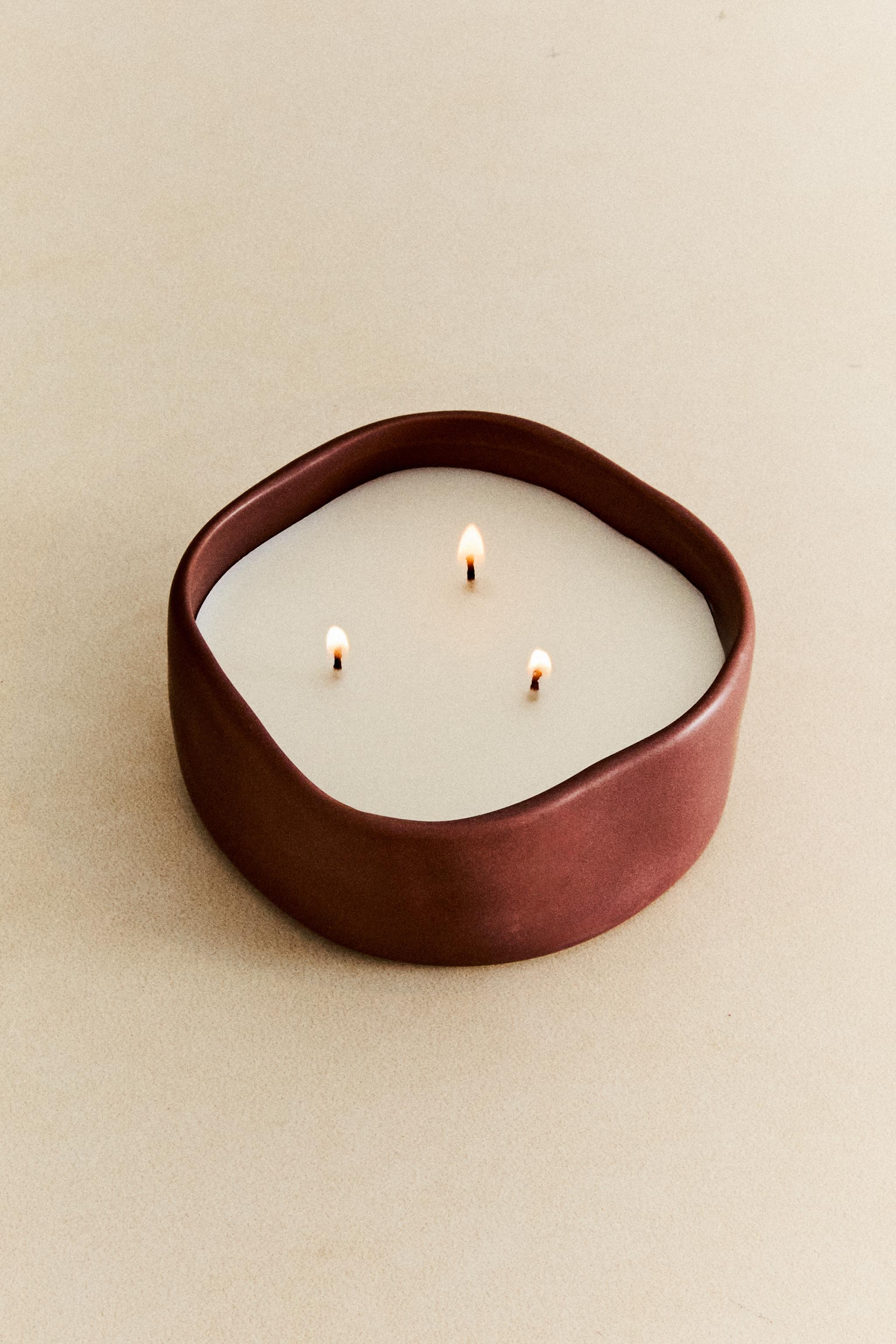 (170 G) FLORAL BEYOND SCENTED CANDLE