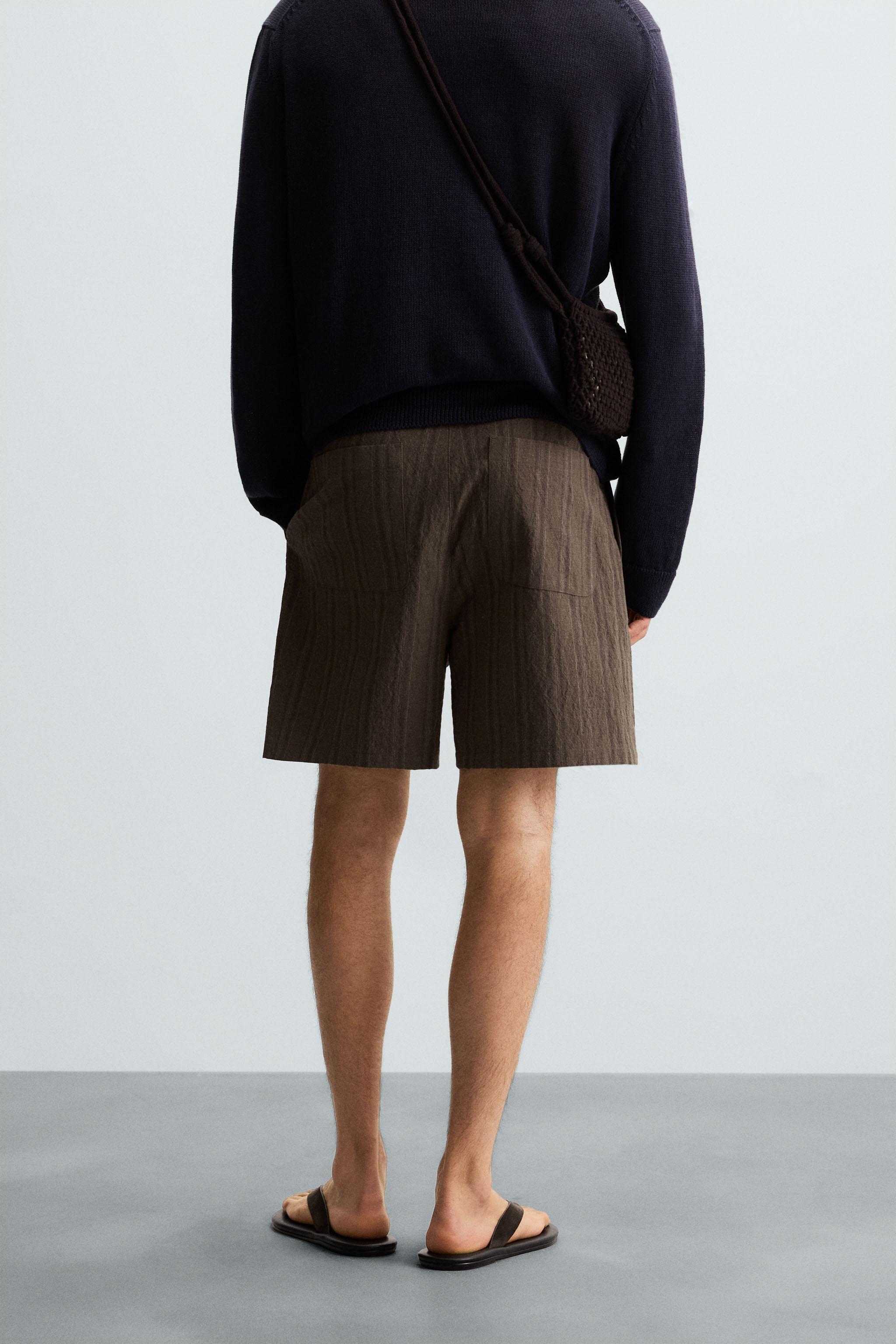 STRIPED REGULAR FIT SHORTS