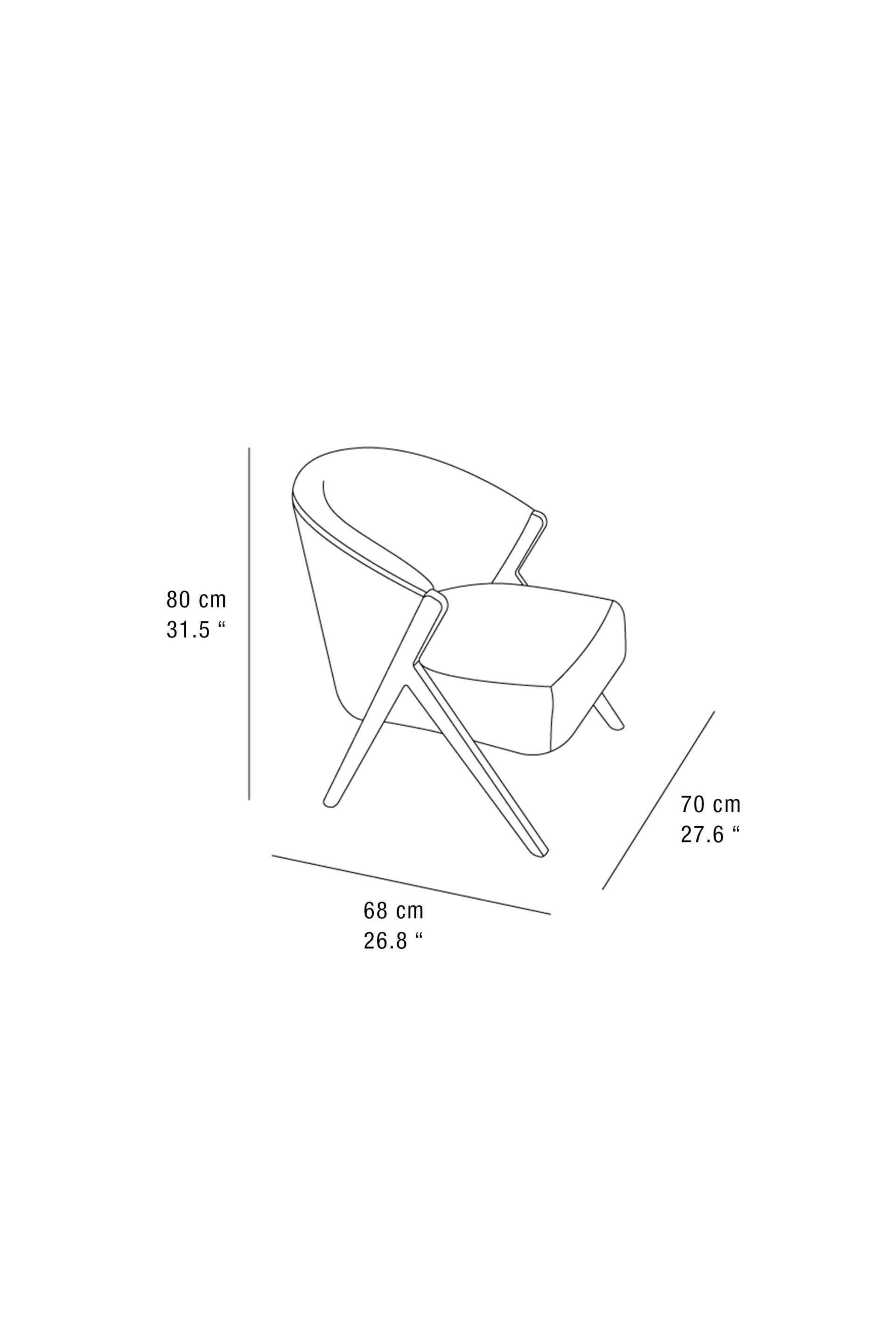 UPHOLSTERED BOUCLÉ ACCENT CHAIR