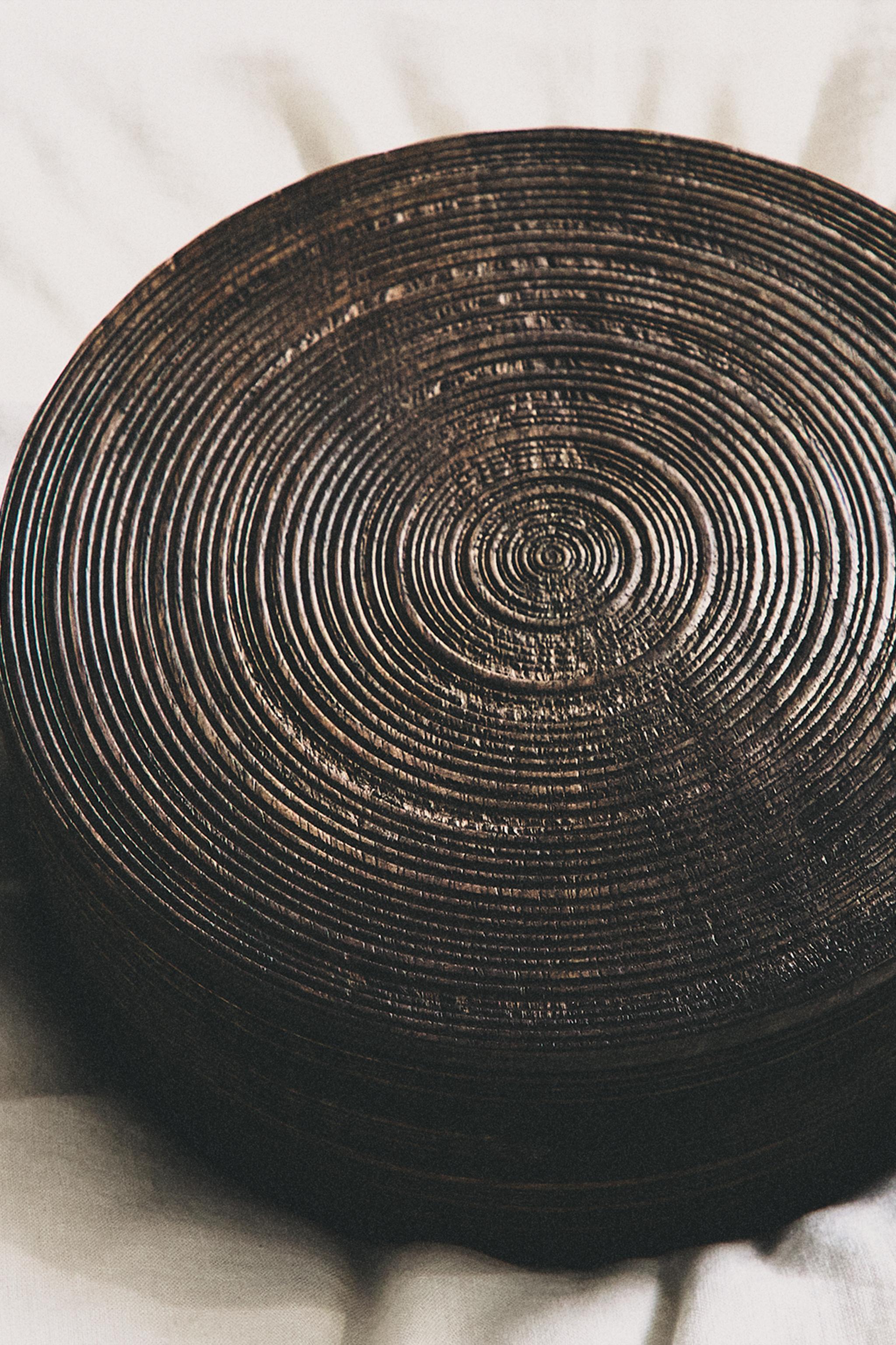 LARGE ROUND WOODEN BOX