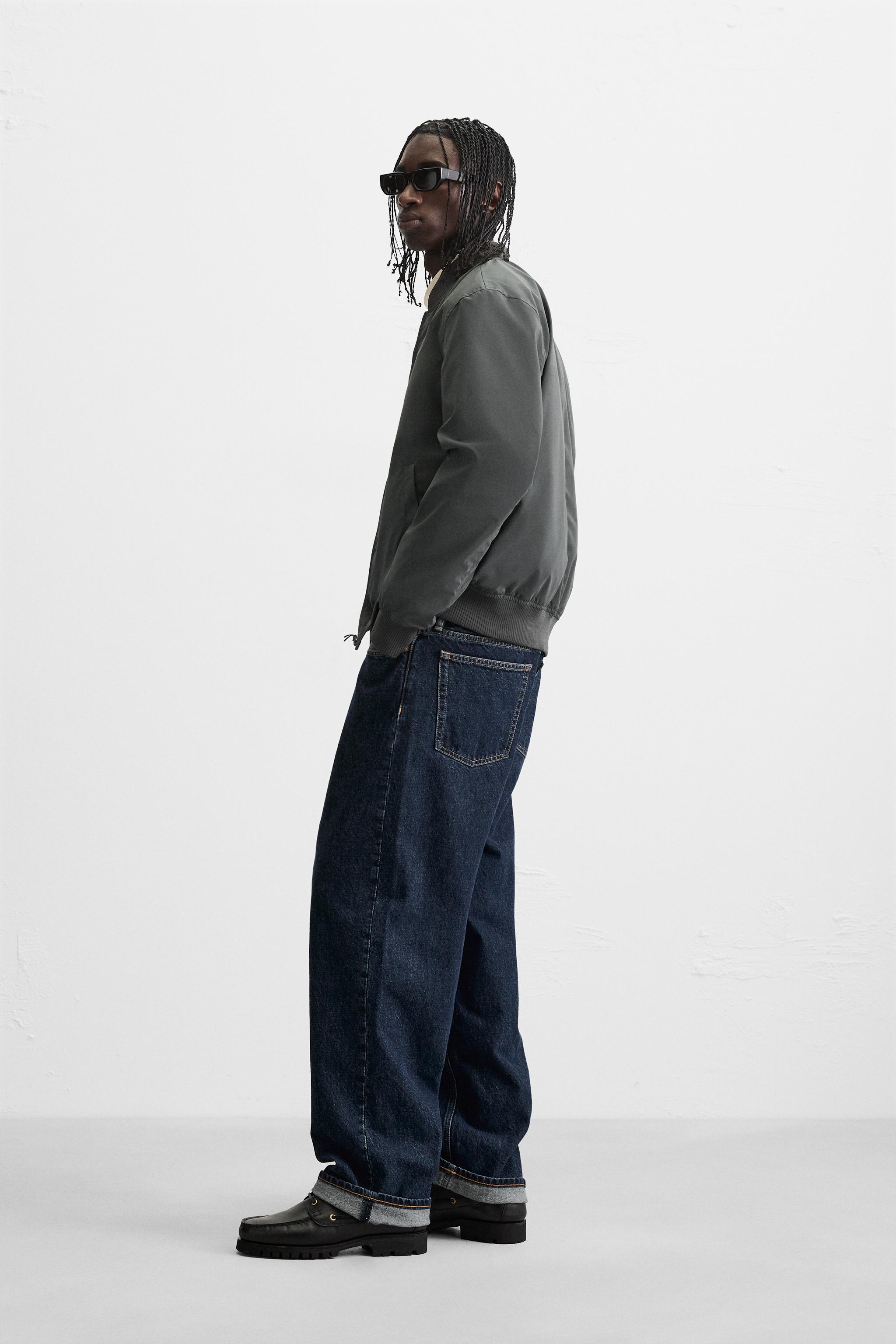 LIGHTWEIGHT BOMBER JACKET