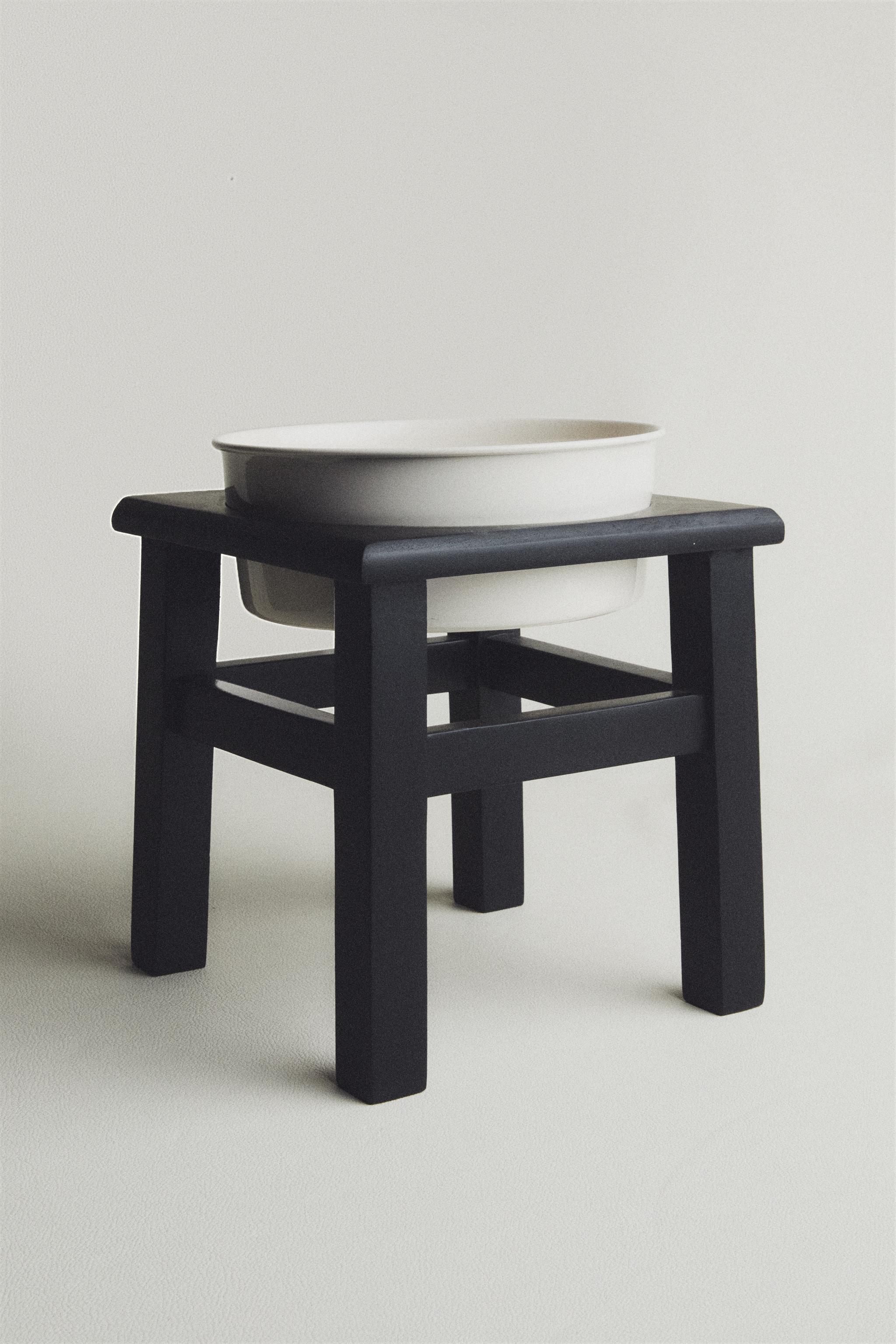 PET FOOD BOWL WITH STAND