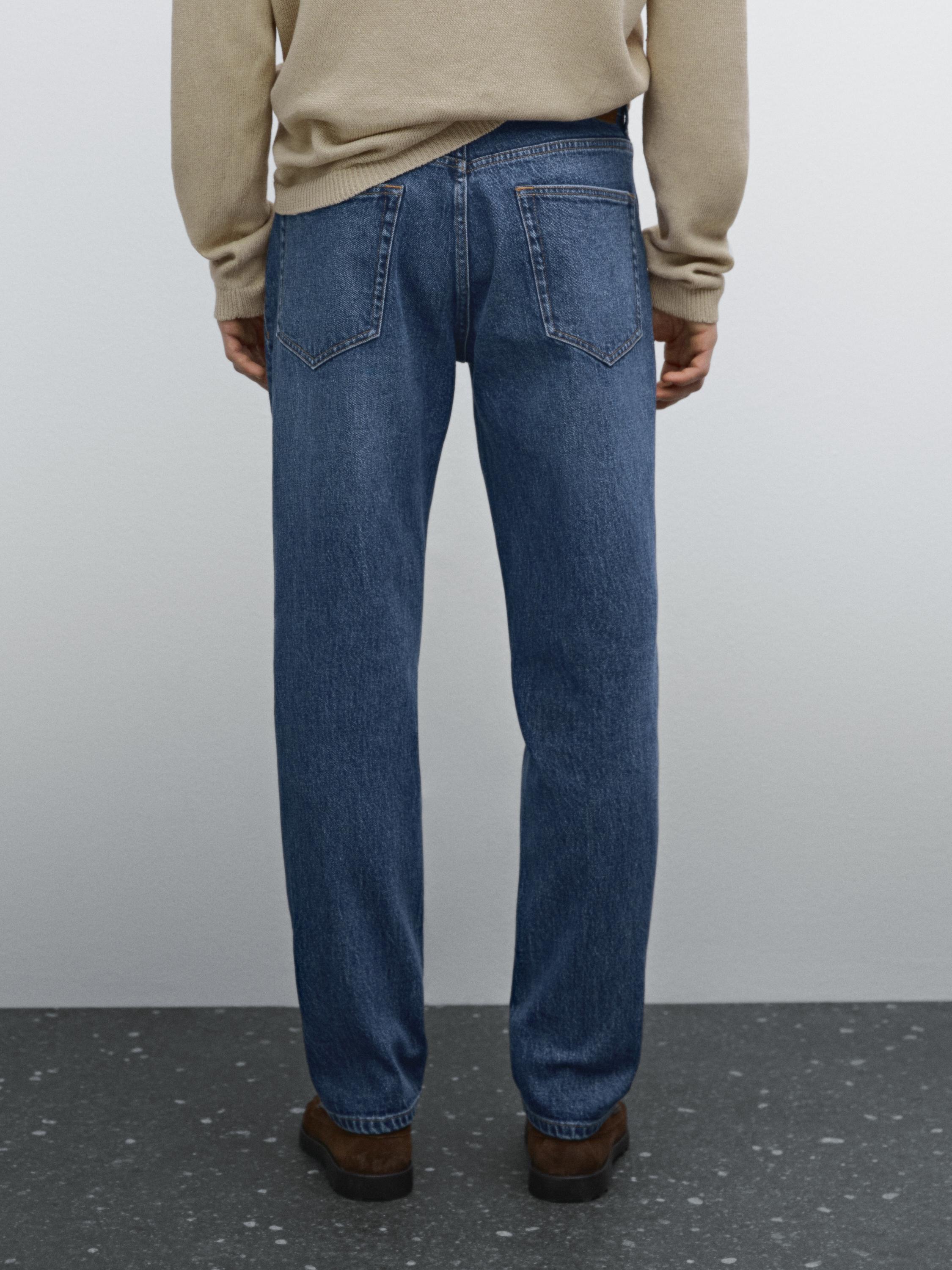 Tapered fit jeans
