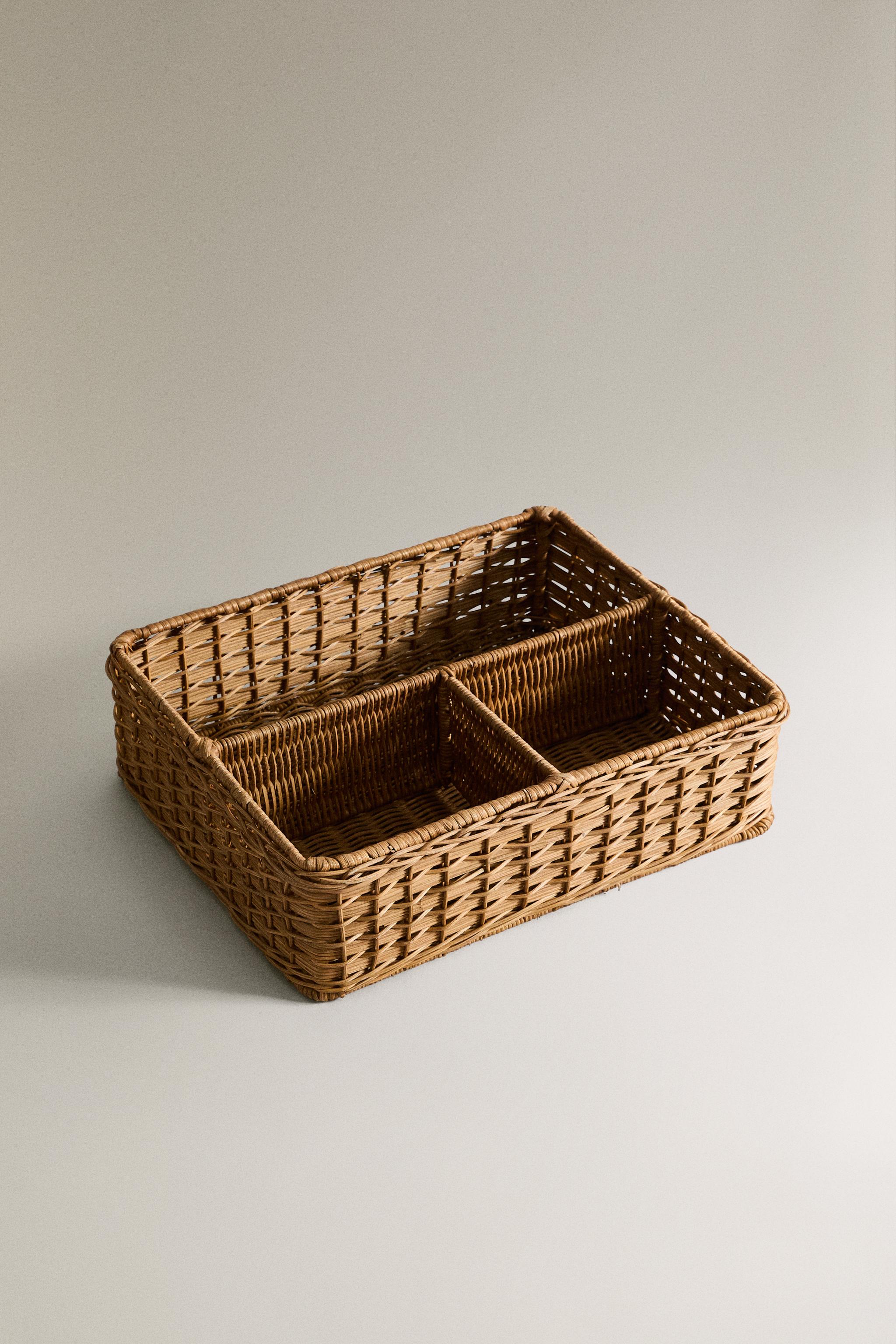 CHILDREN'S RATTAN ORGANIZER BASKET