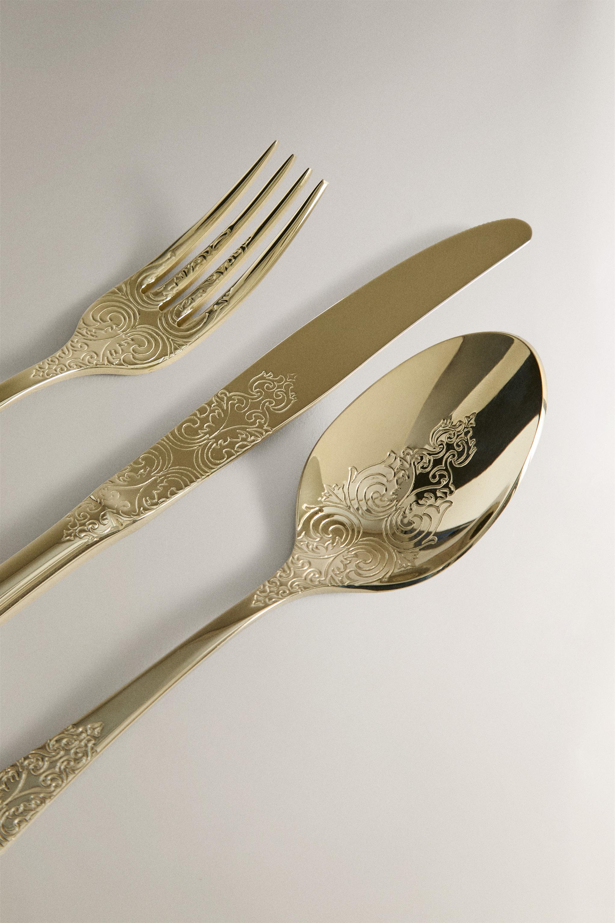 ENGRAVED FLATWARE SET
