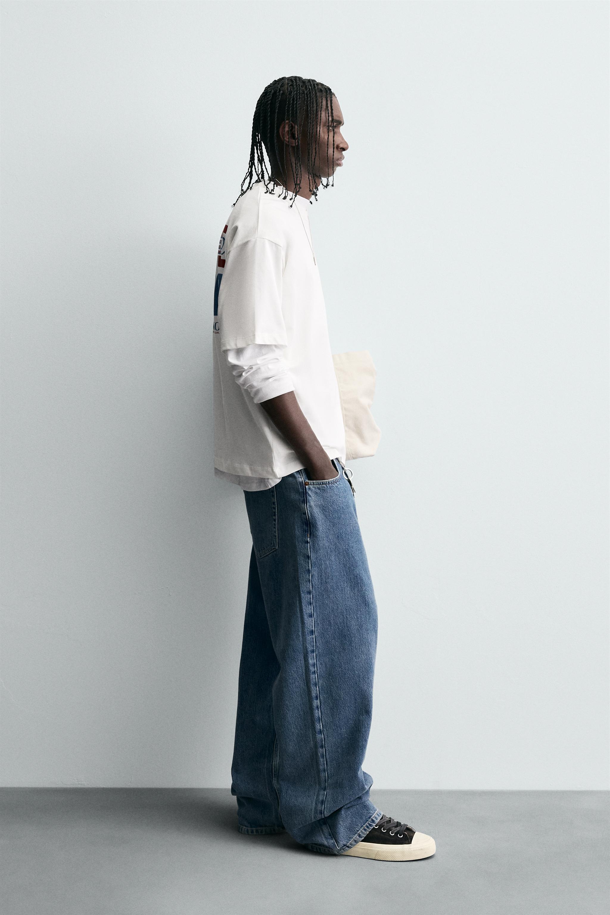 GRAPHIC PRINT T-SHIRT