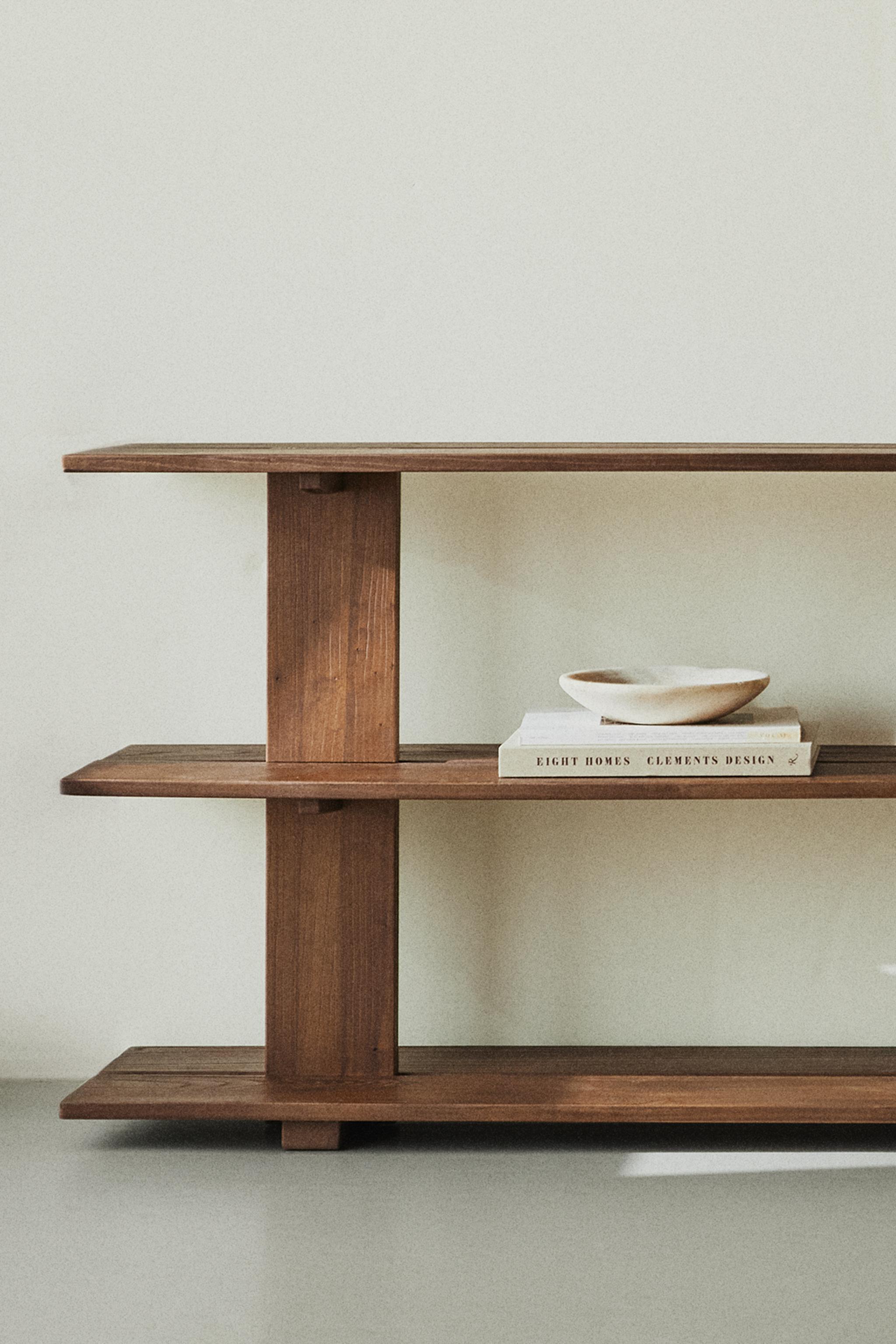ELM WOOD SHELVING UNIT WITH THREE SHELVES