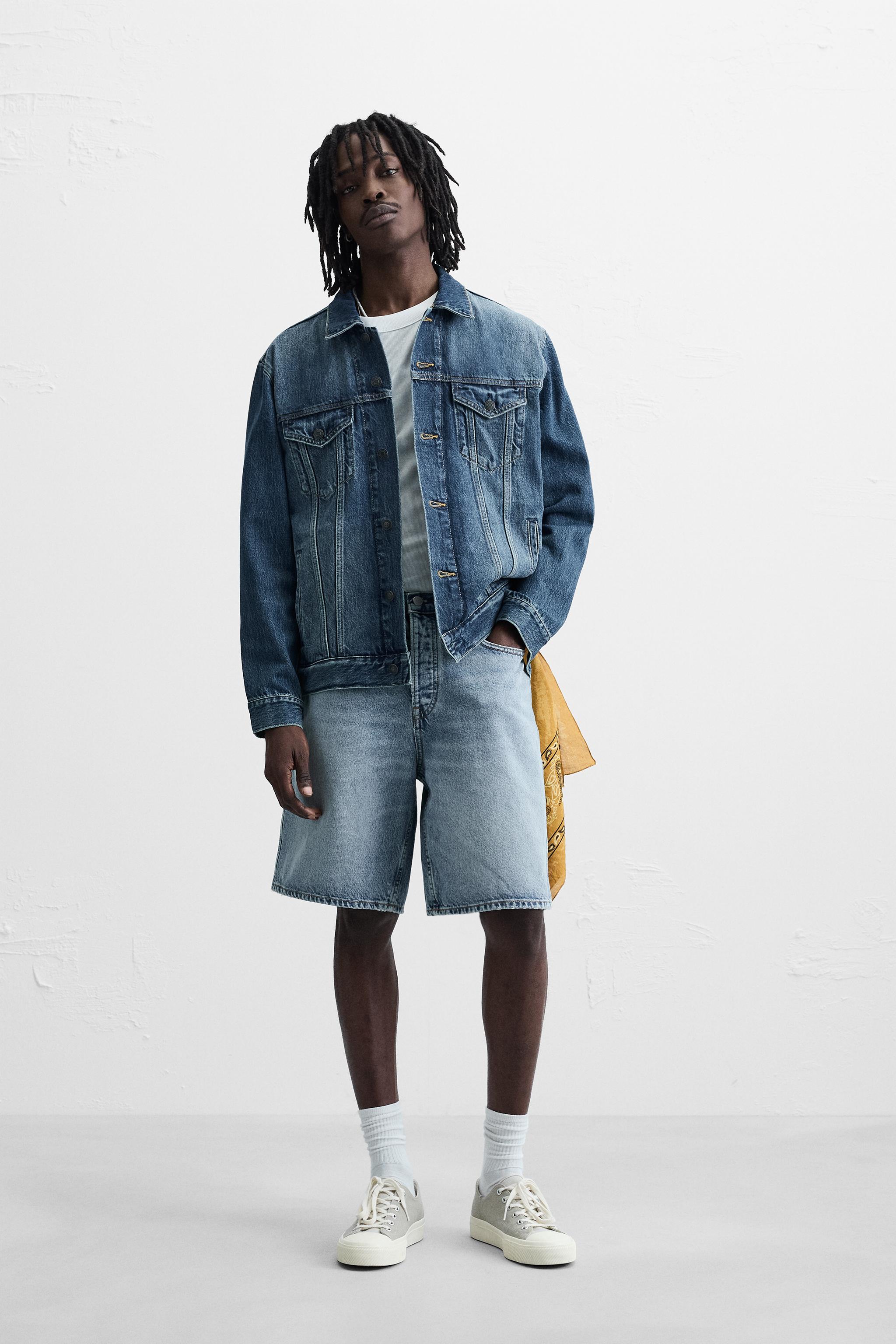 STRAIGHT FIT DENIM SHORTS