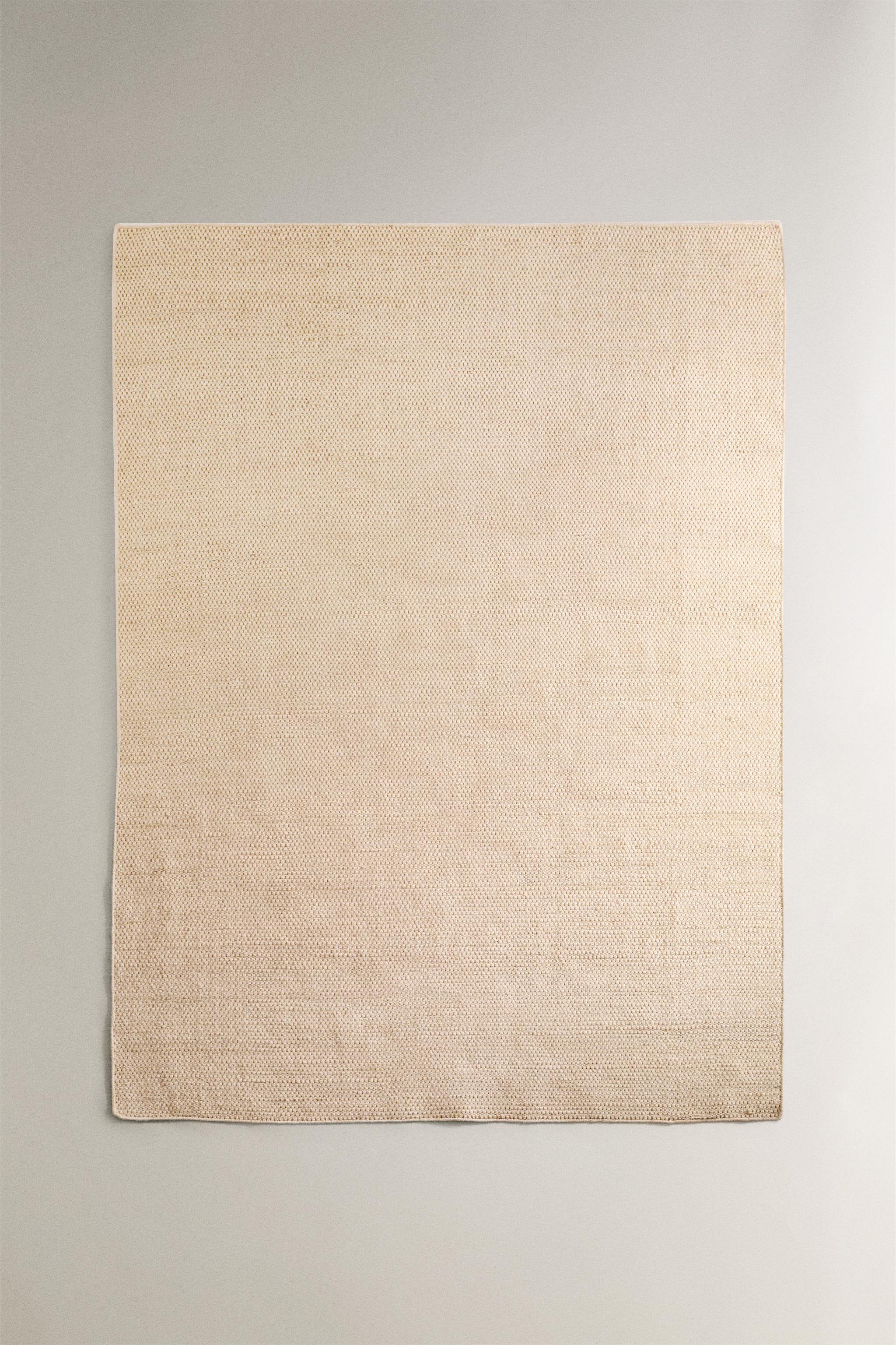 WOVEN JUTE AREA RUG