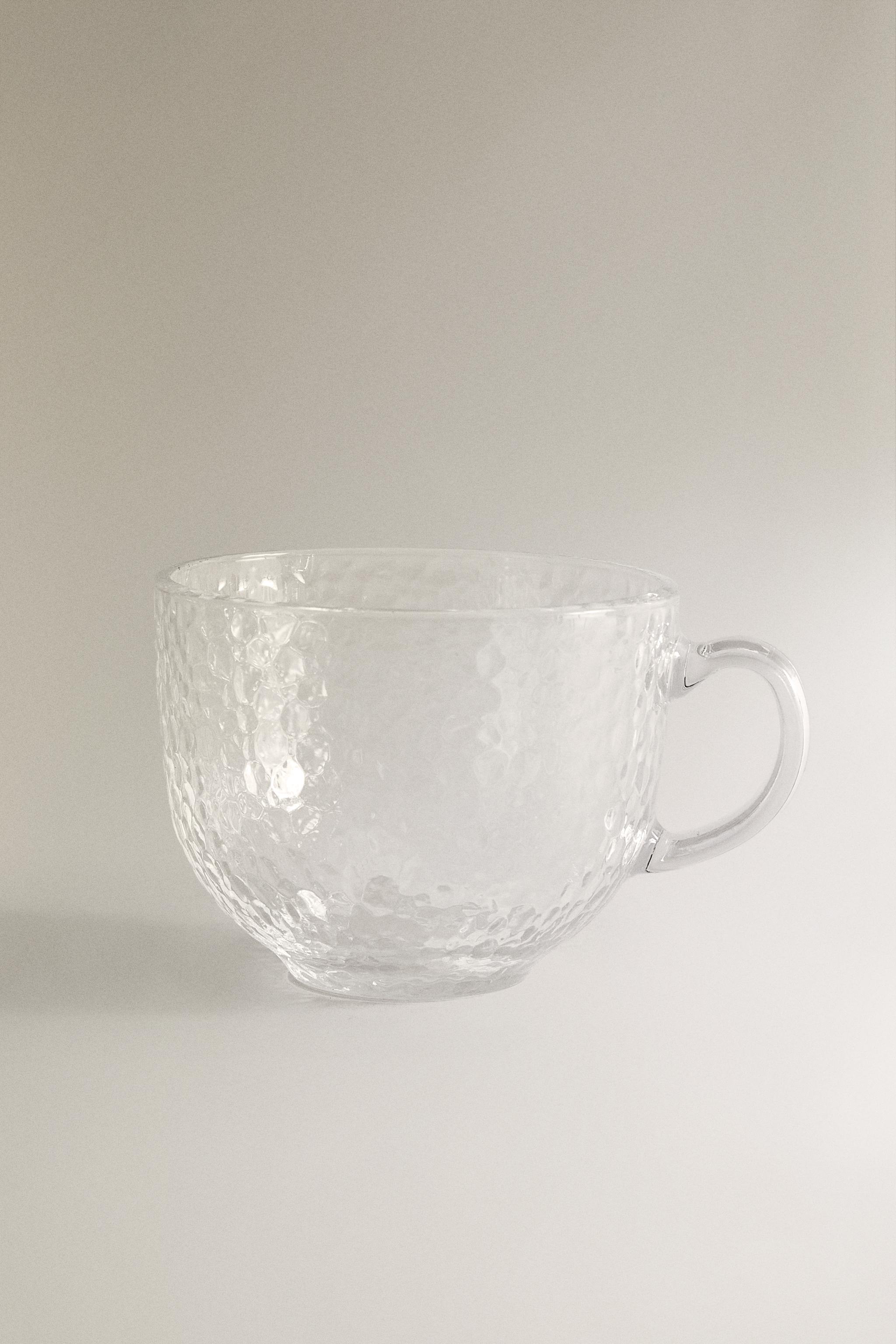 HAMMERED GLASS MUG
