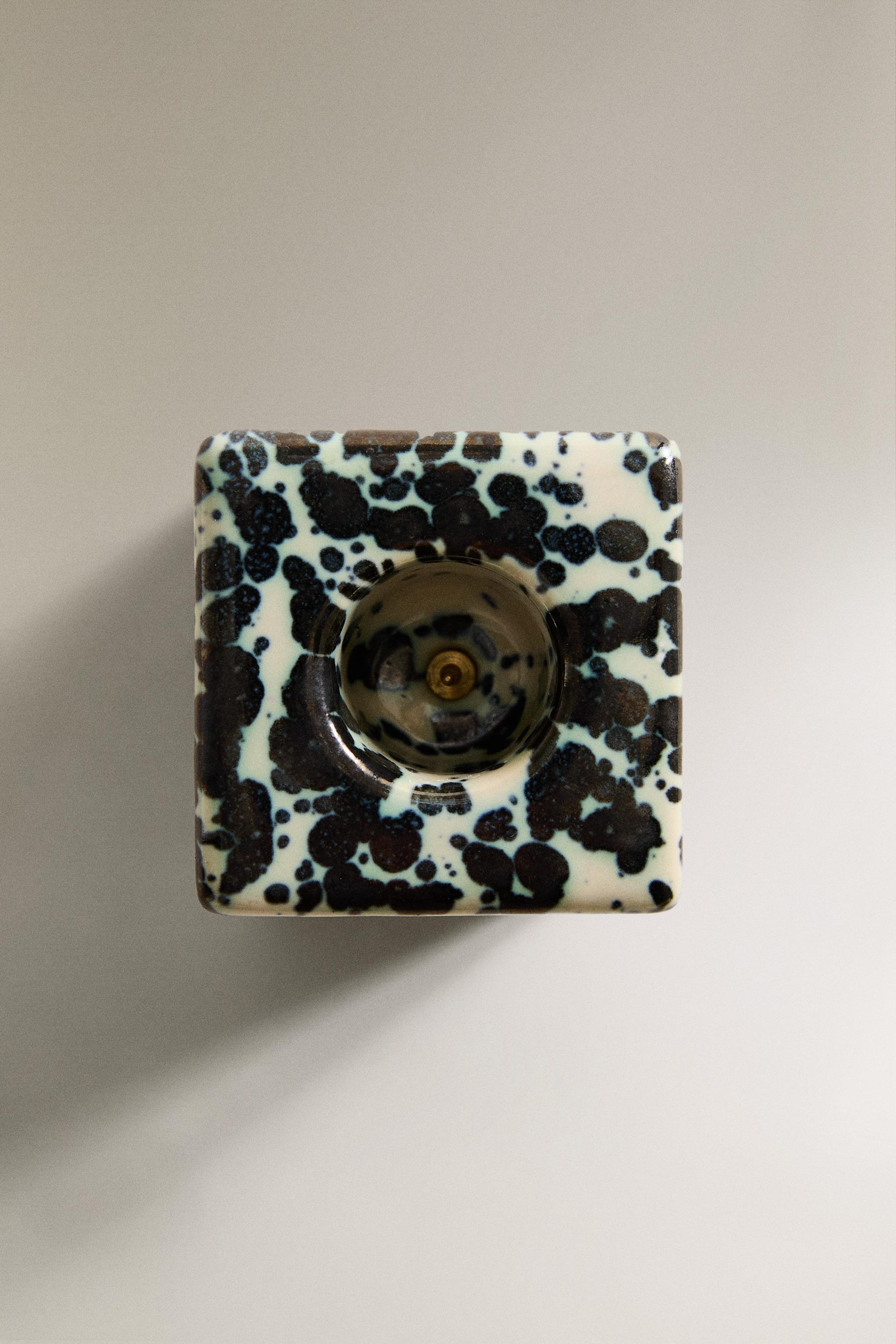 SPECKLED CANDLEHOLDER