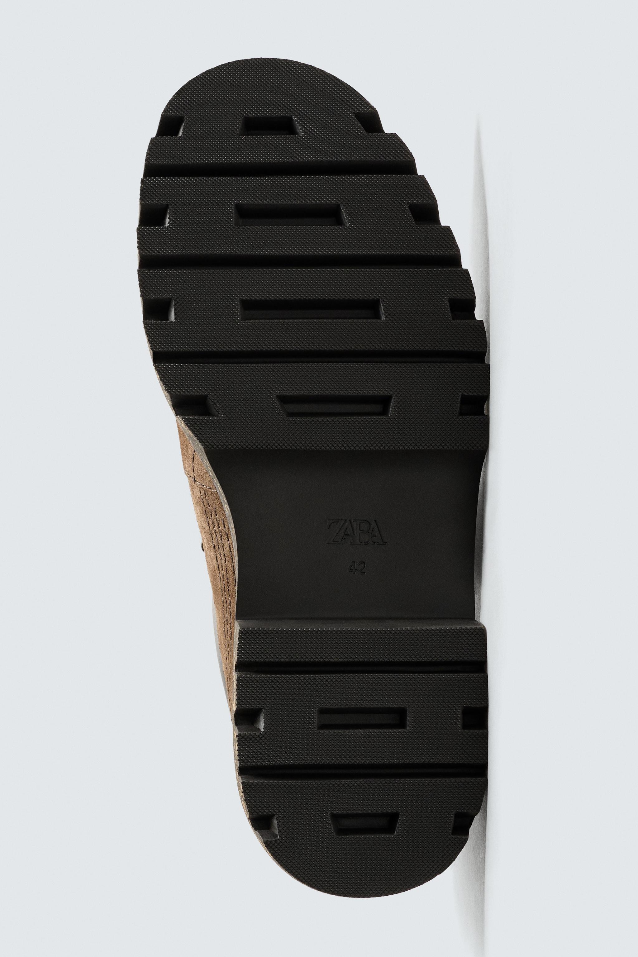 LEATHER TREKKING SHOES