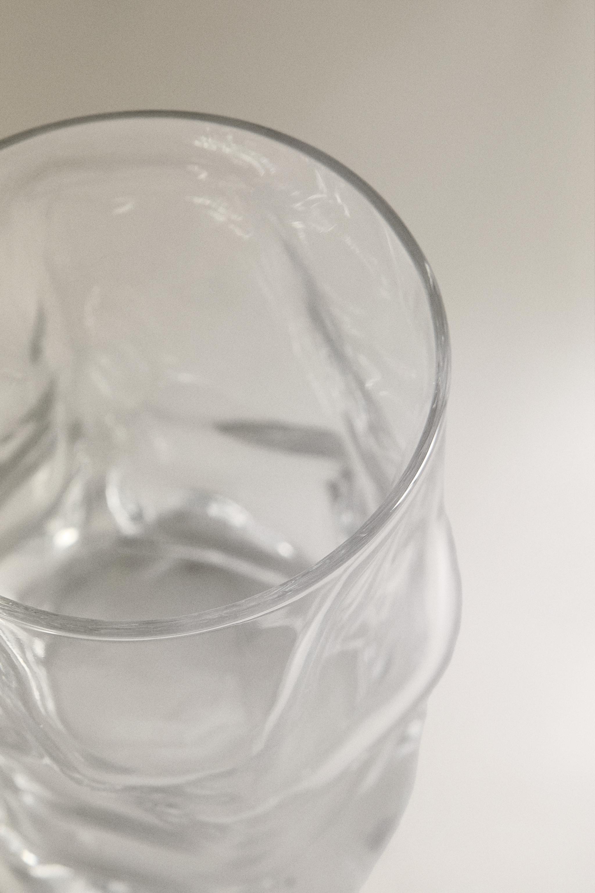 WAVY GLASS TUMBLER
