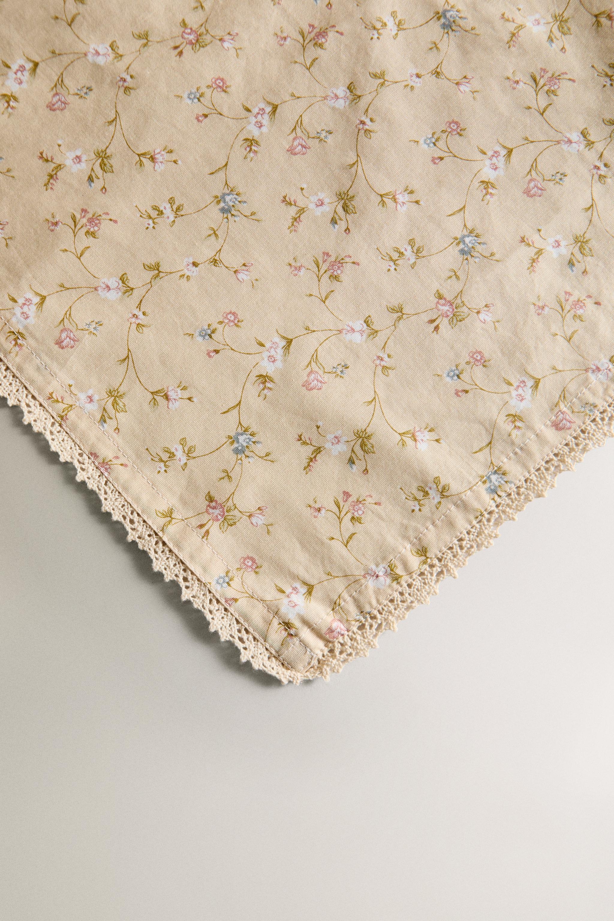 SET OF FLORAL COTTON NAPKINS (SET OF 2)