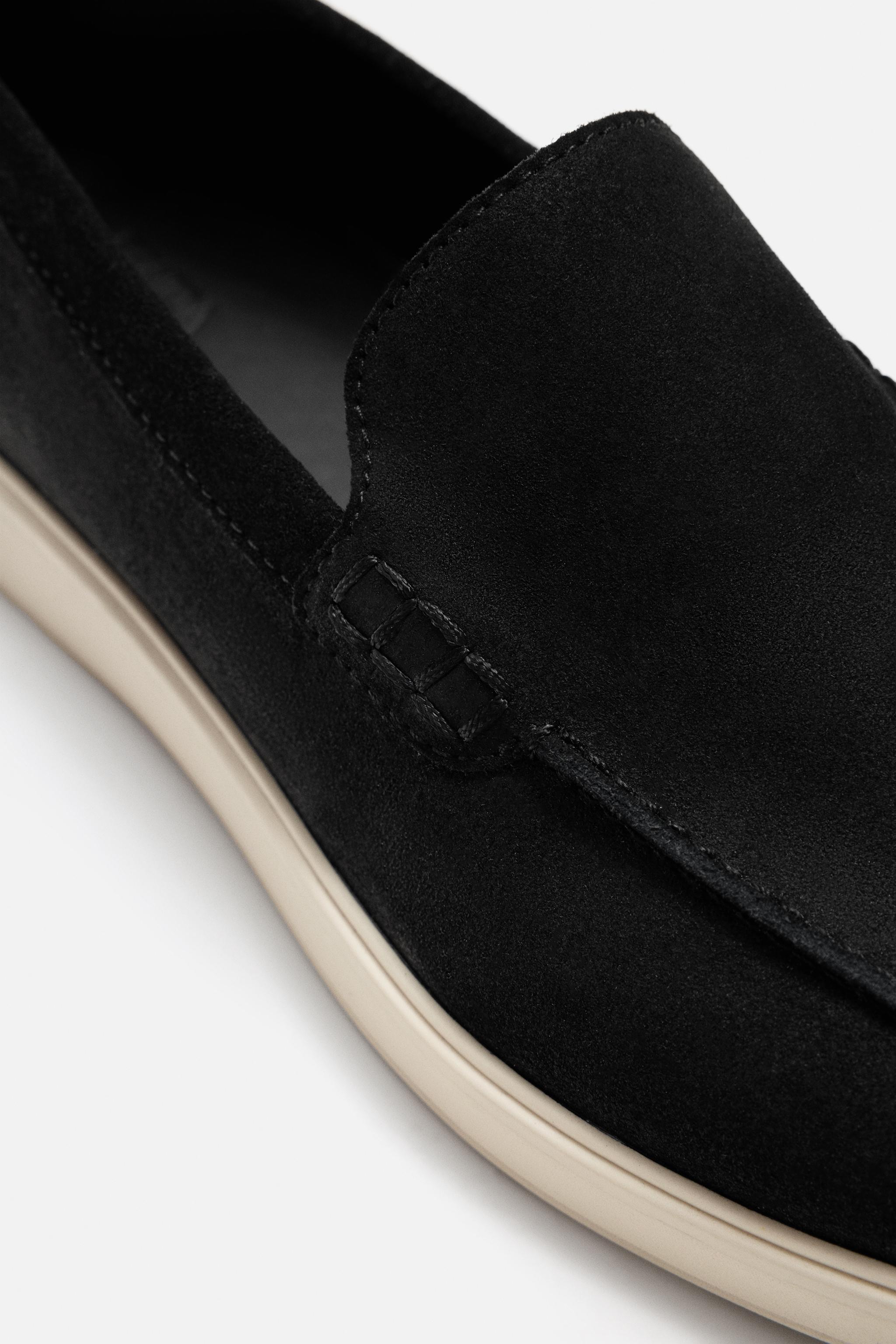 CASUAL LEATHER LOAFERS