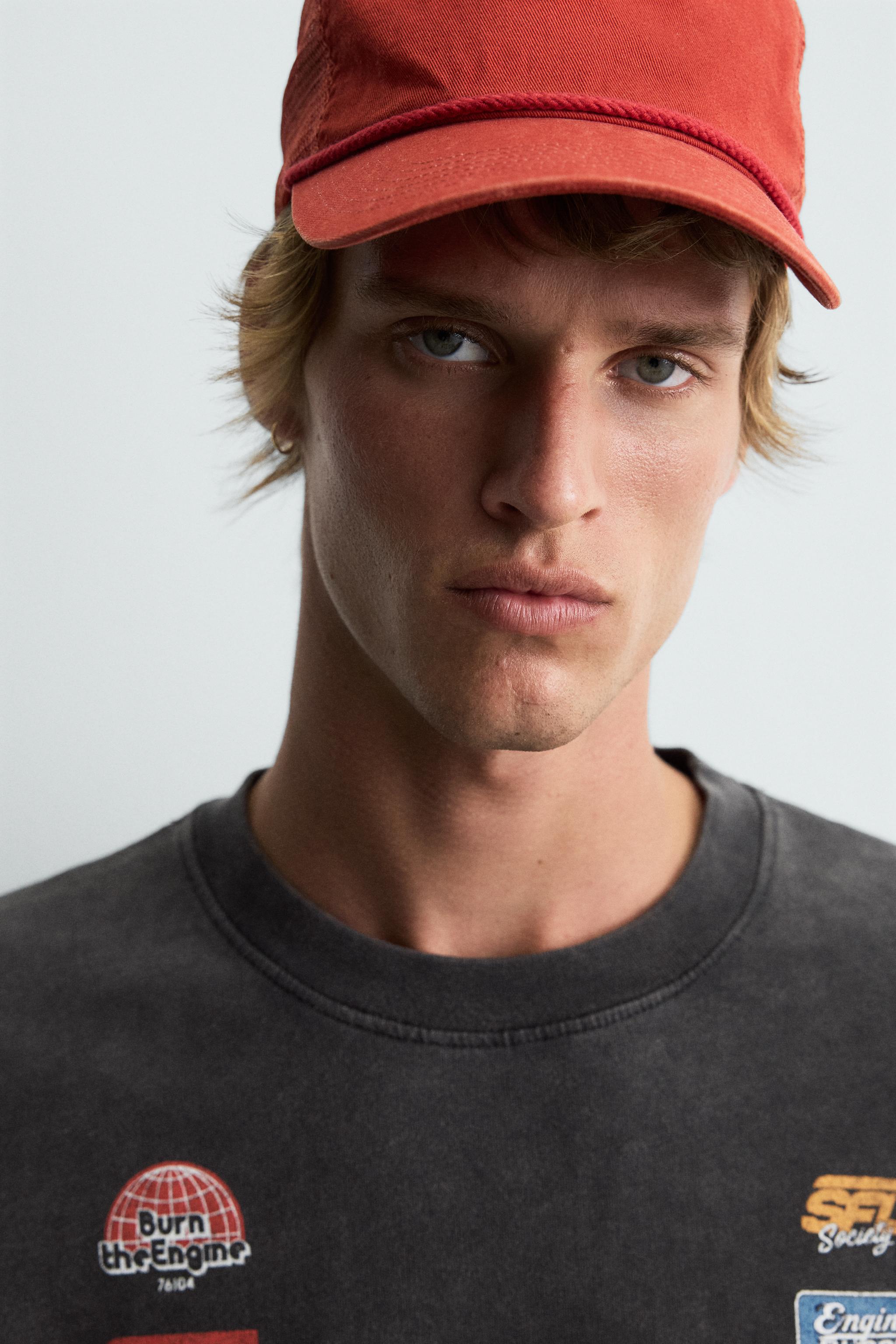 GRAPHIC LOGO T-SHIRT