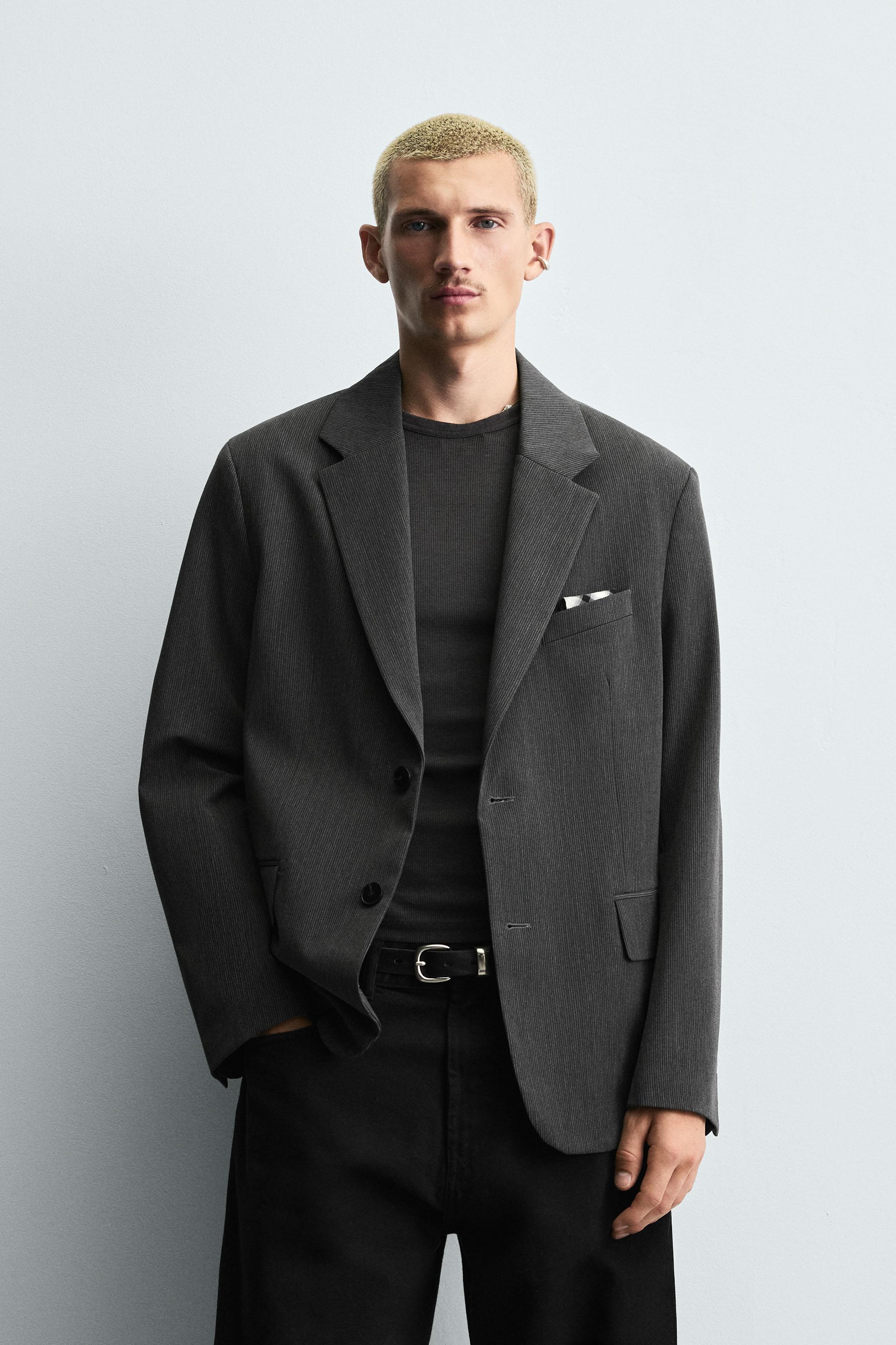 STRIPED OVERSIZED FIT BLAZER