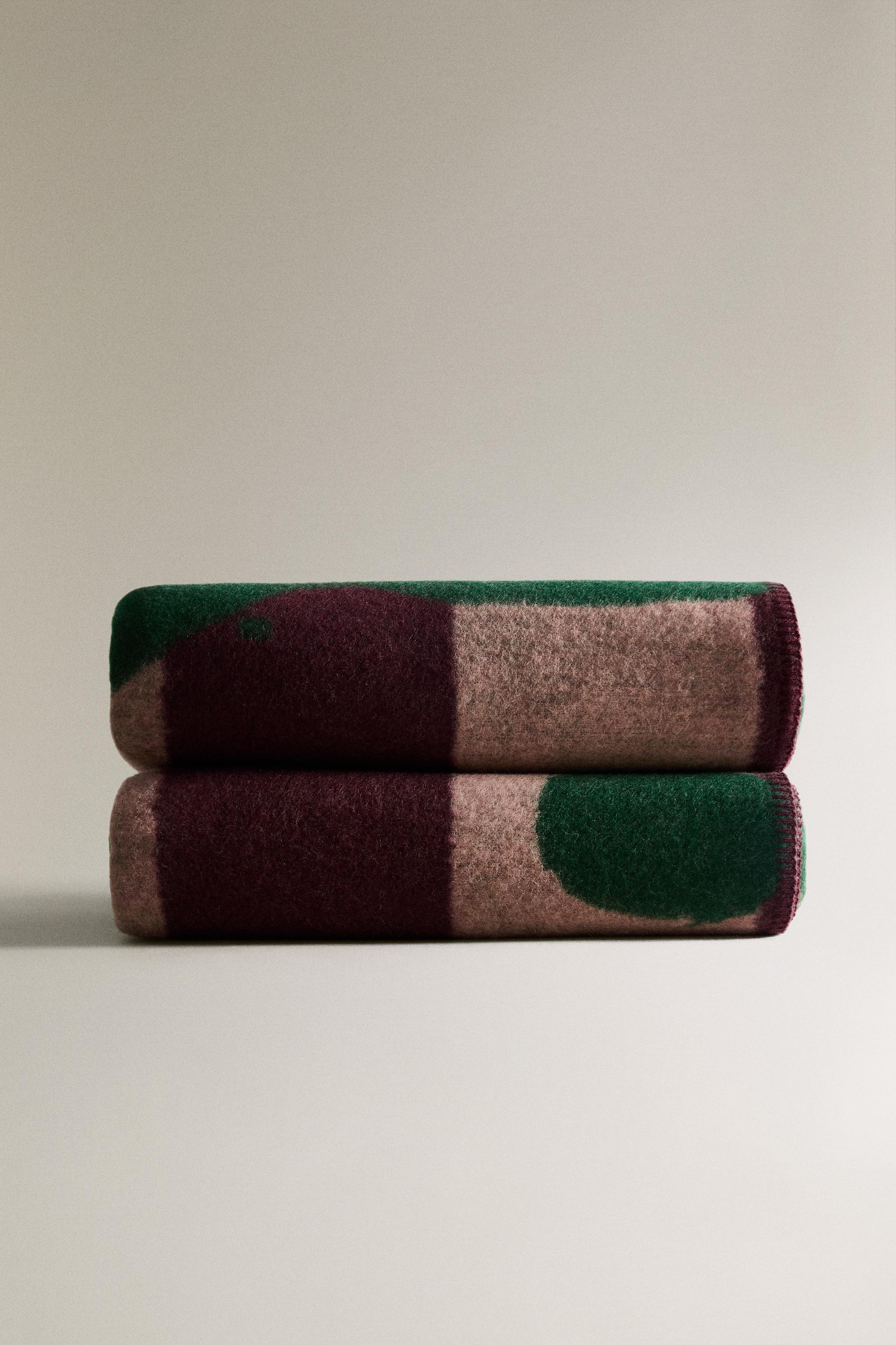 STRIPED WOOL BLANKET WITH BRANCH X COLLAGERIE