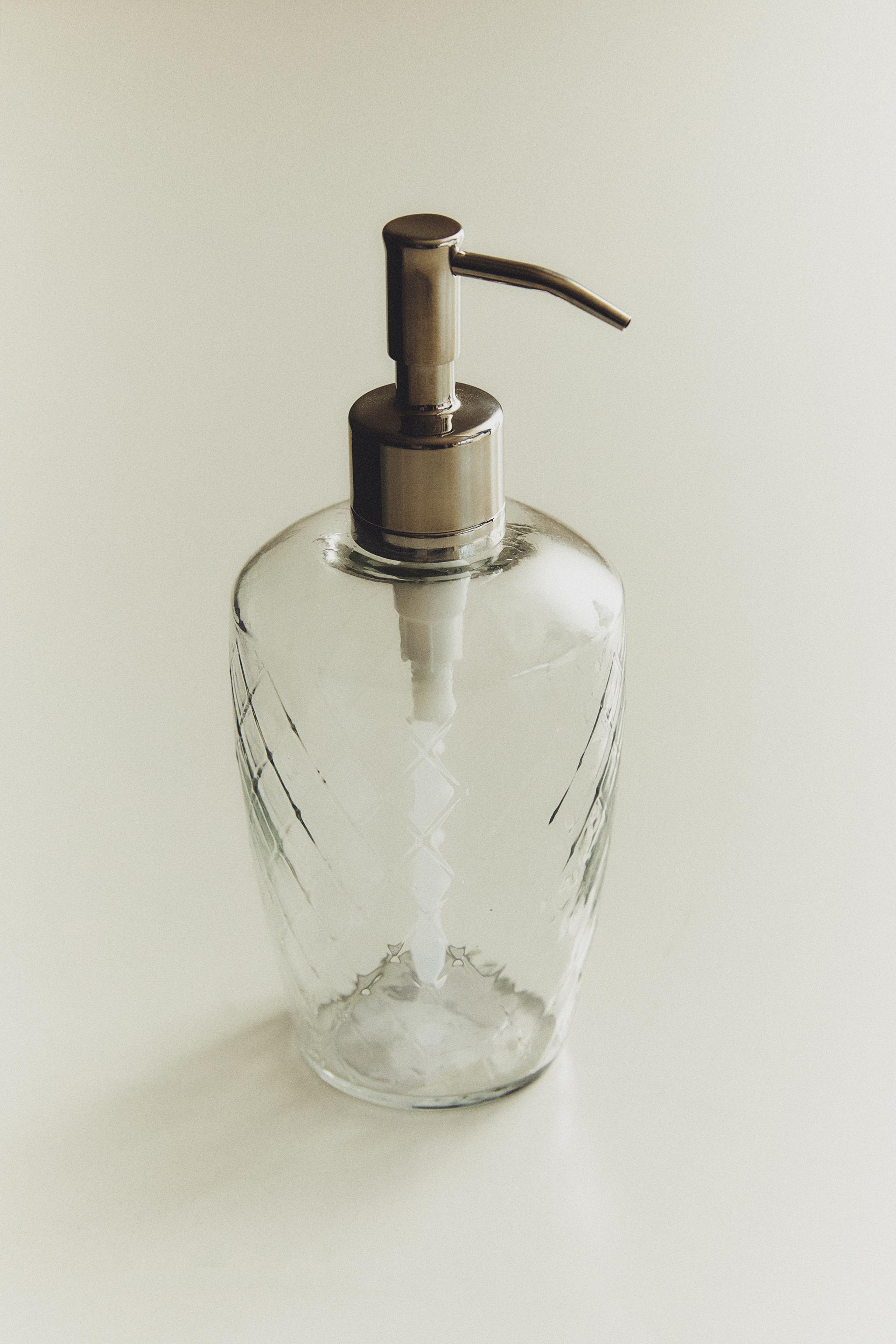 DIAMOND SOAP DISPENSER