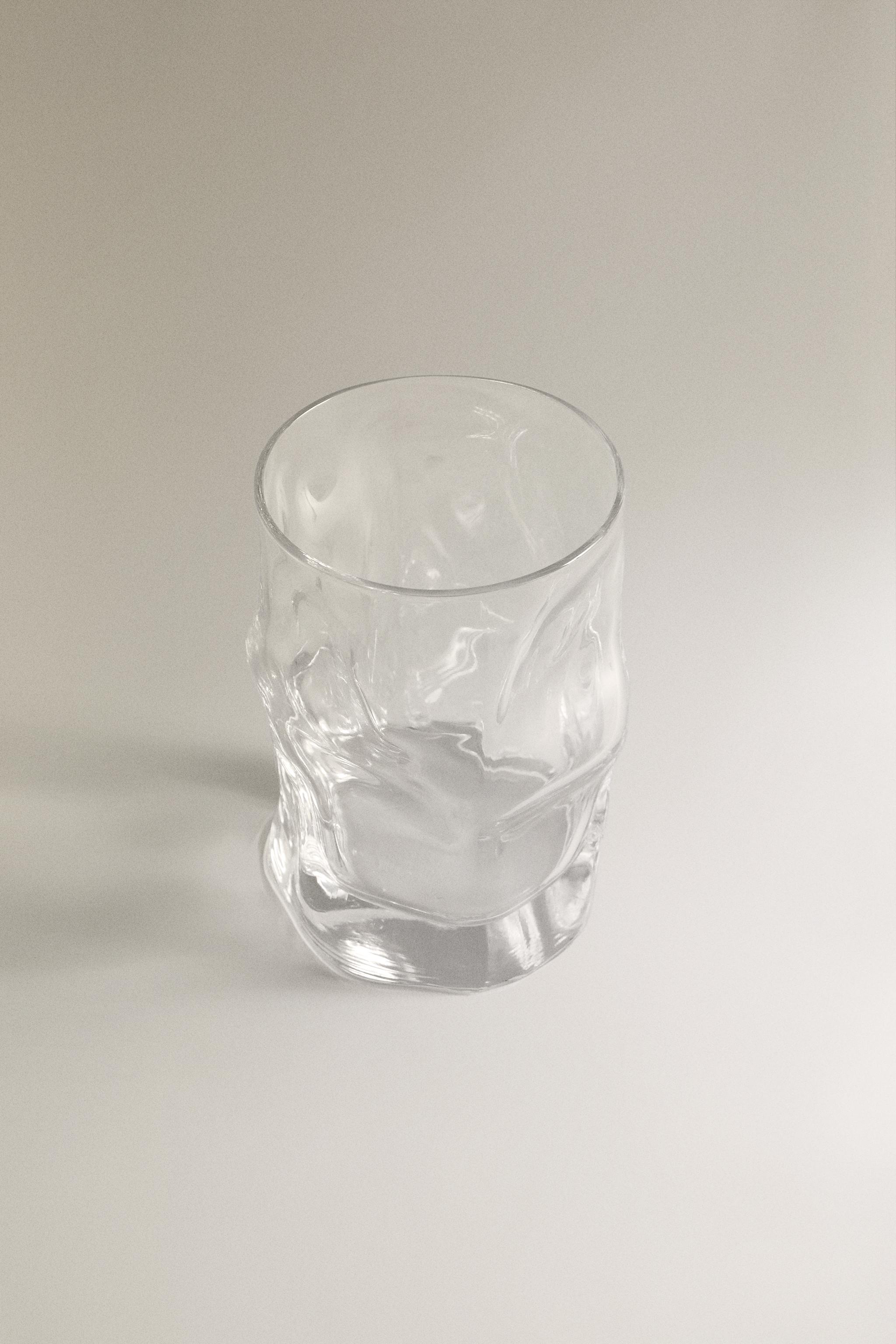 WAVY GLASS TUMBLER
