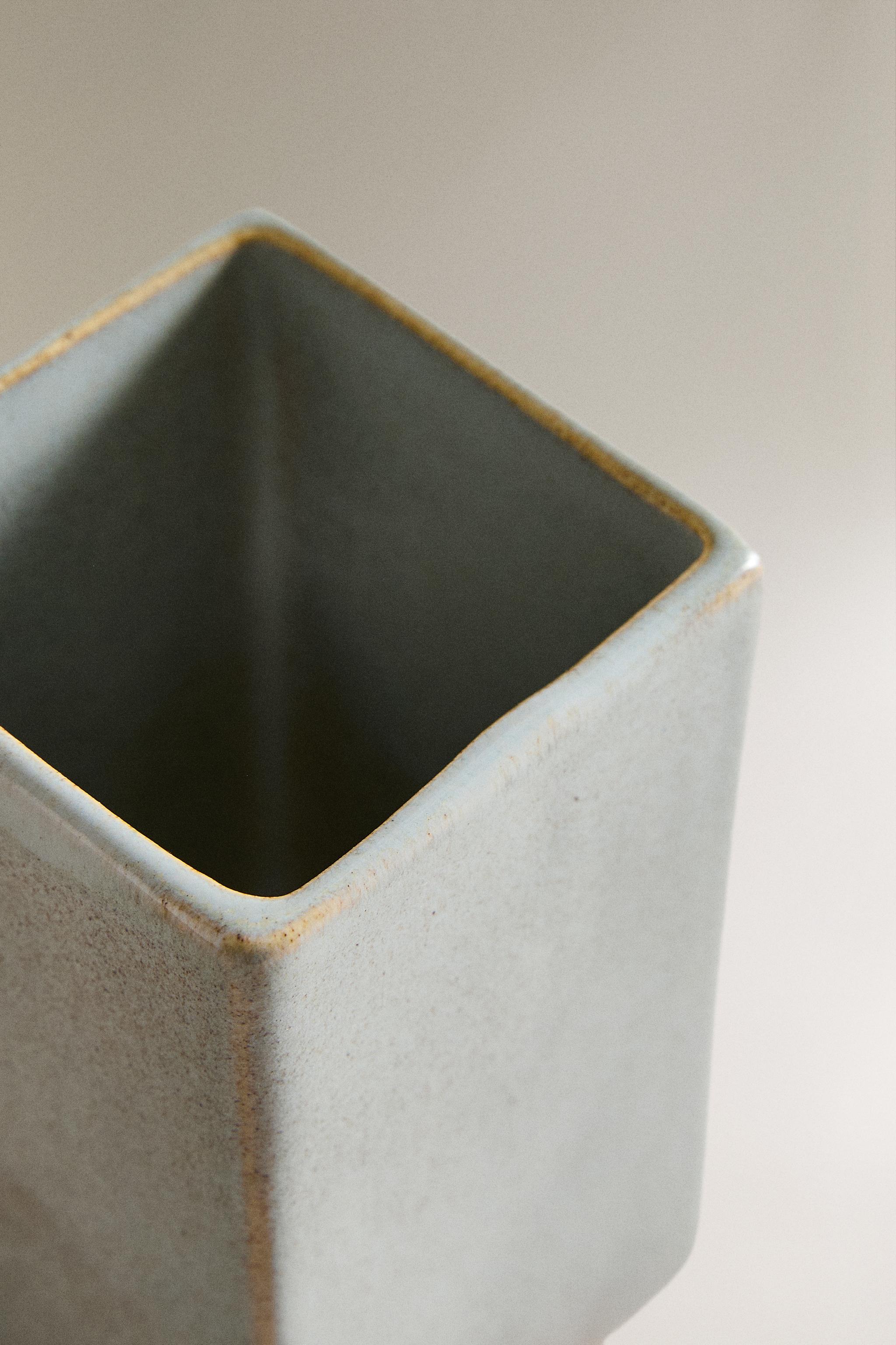 GREENISH TOOTHBRUSH HOLDER