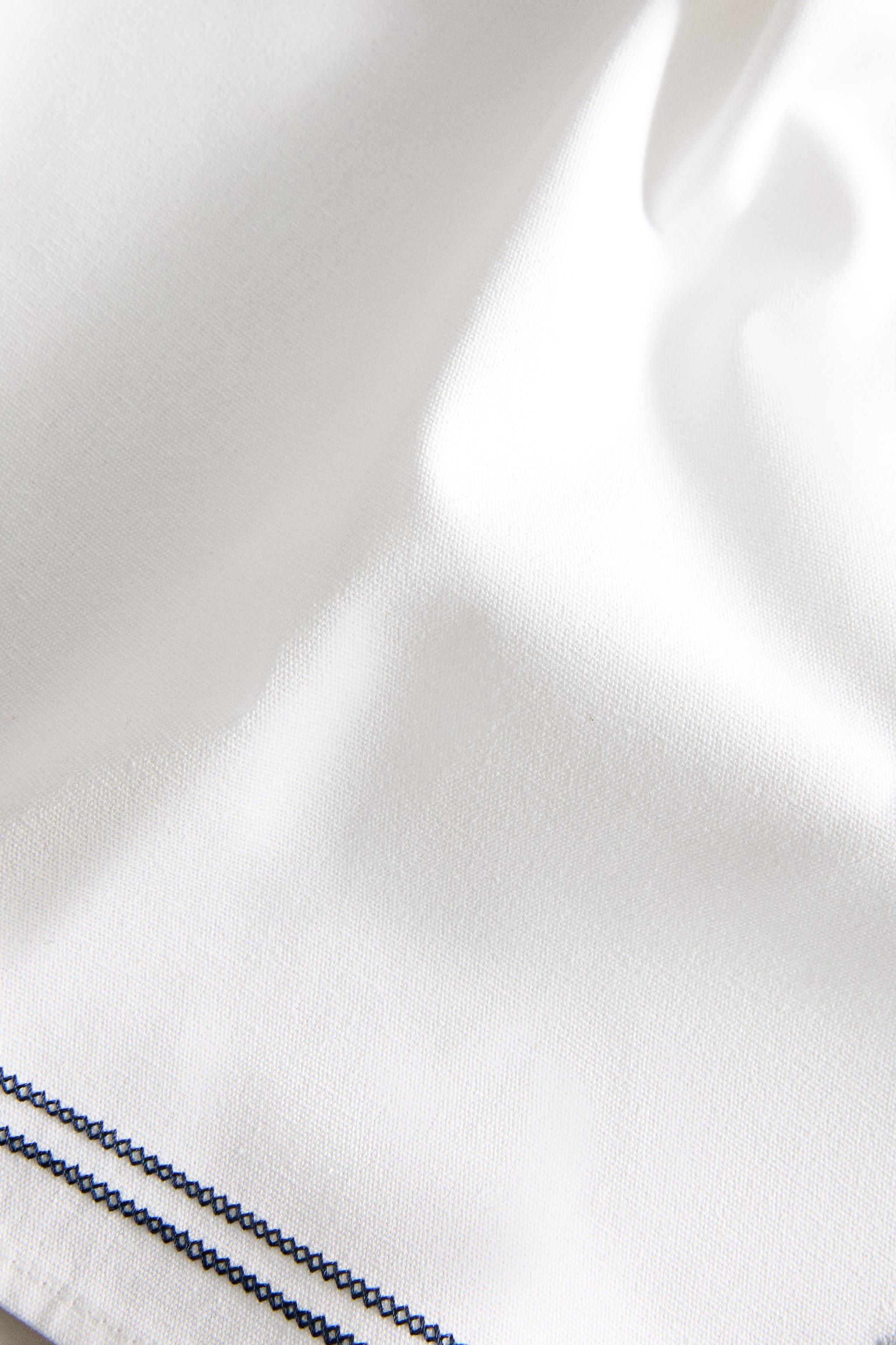 EMBROIDERED FISH PLACEMAT