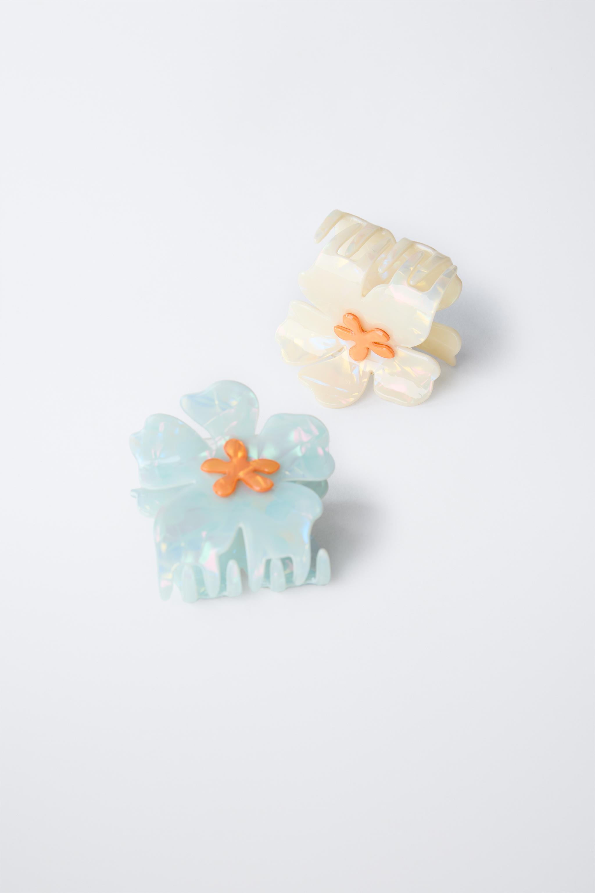 PACK OF TWO FLOWER HAIR CLIPS
