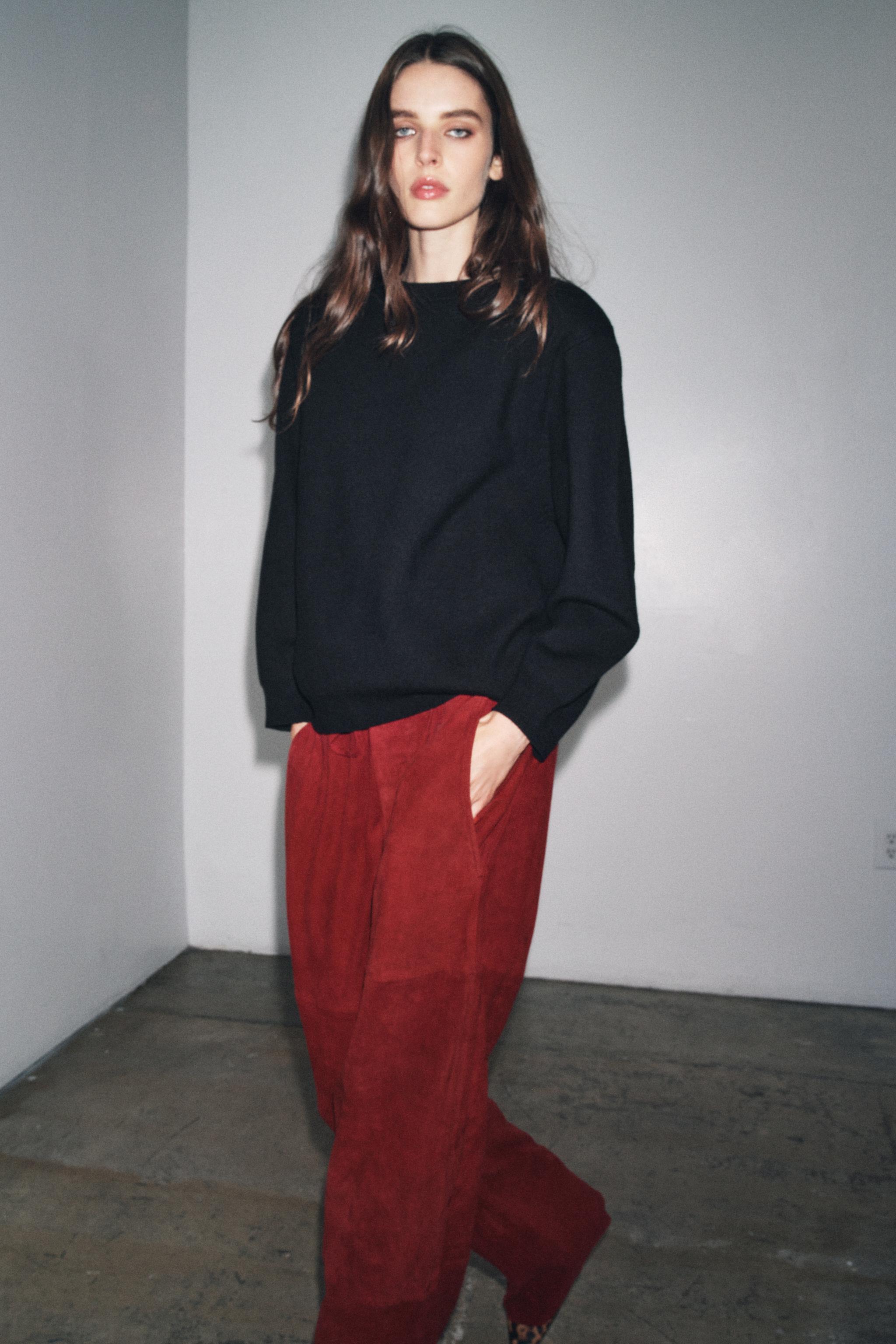 PLAIN KNIT SWEATSHIRT WITH SHOULDER PADS