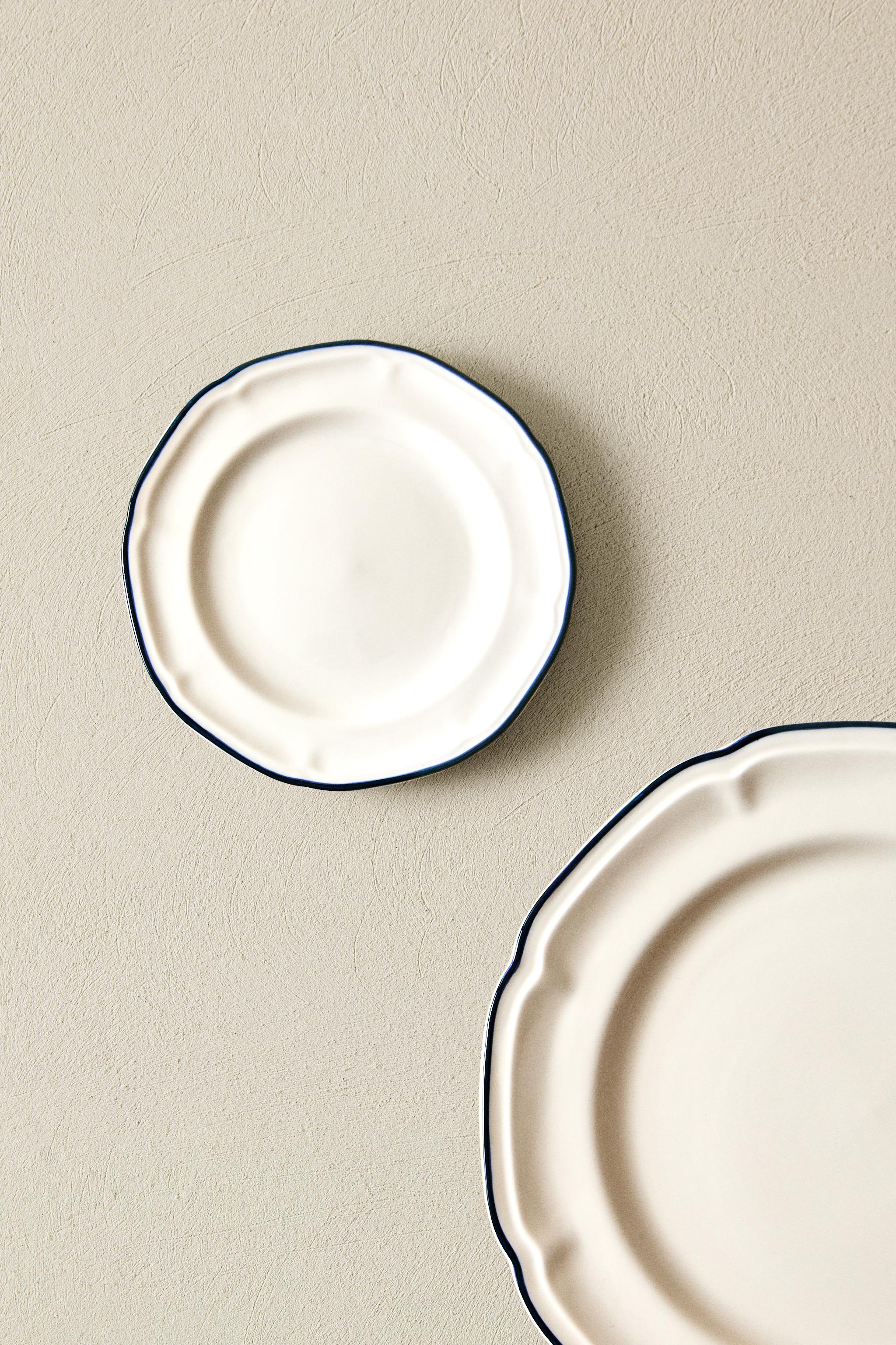 SIDE PLATE WITH CONTRAST RIM