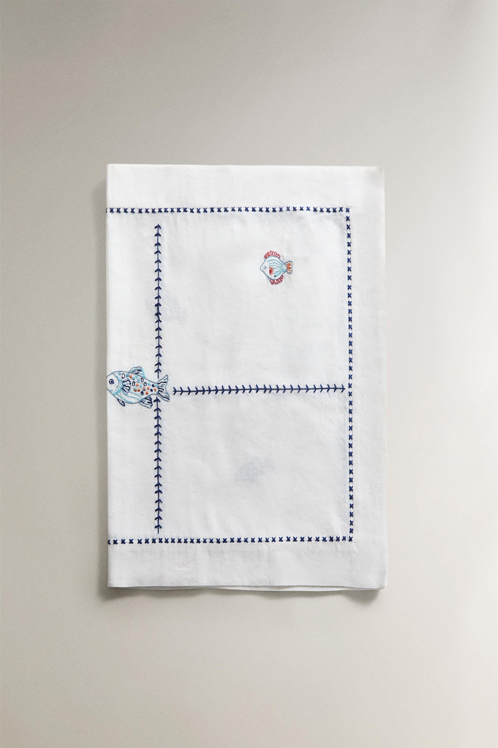 EMBROIDERED FISH TABLE RUNNER